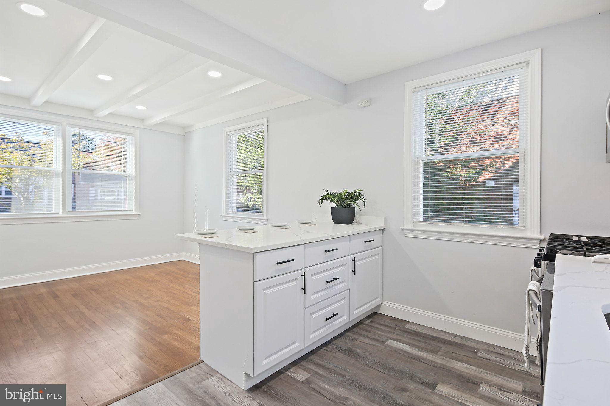 WHEATON  HILLS - Residential