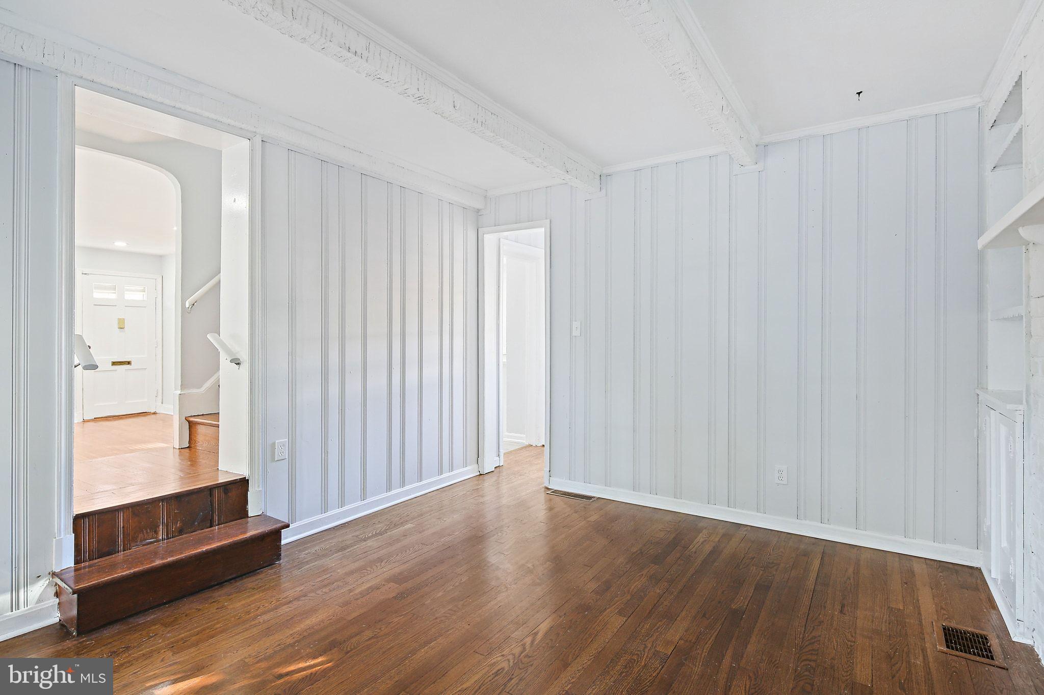 WHEATON  HILLS - Residential