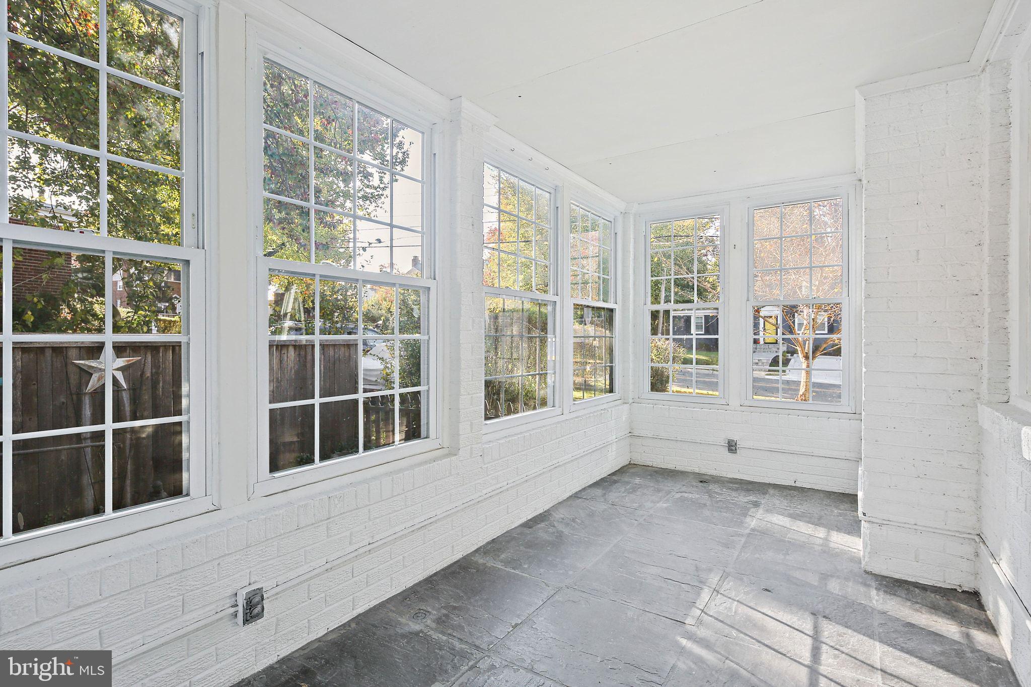 WHEATON  HILLS - Residential