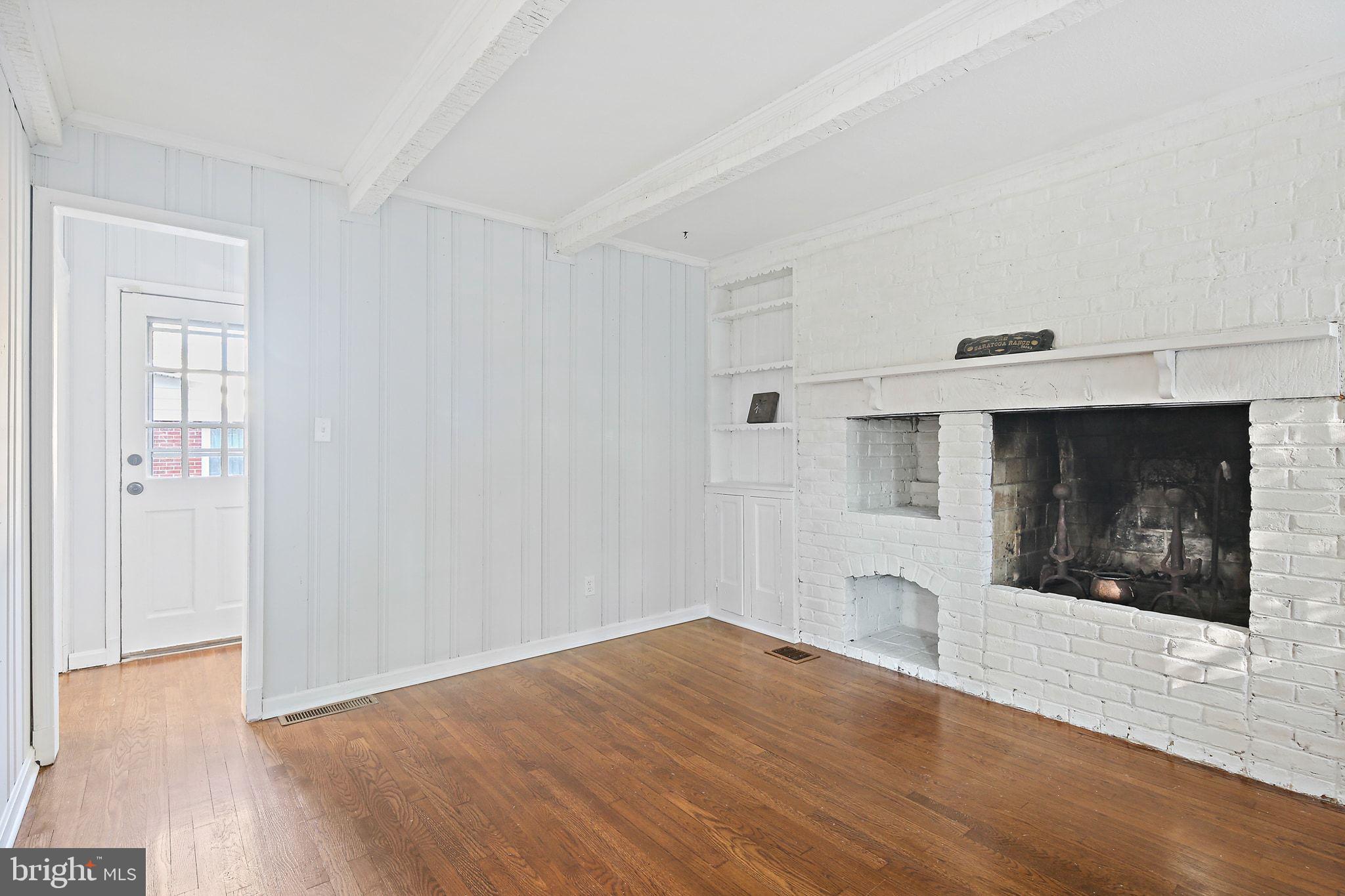 WHEATON  HILLS - Residential