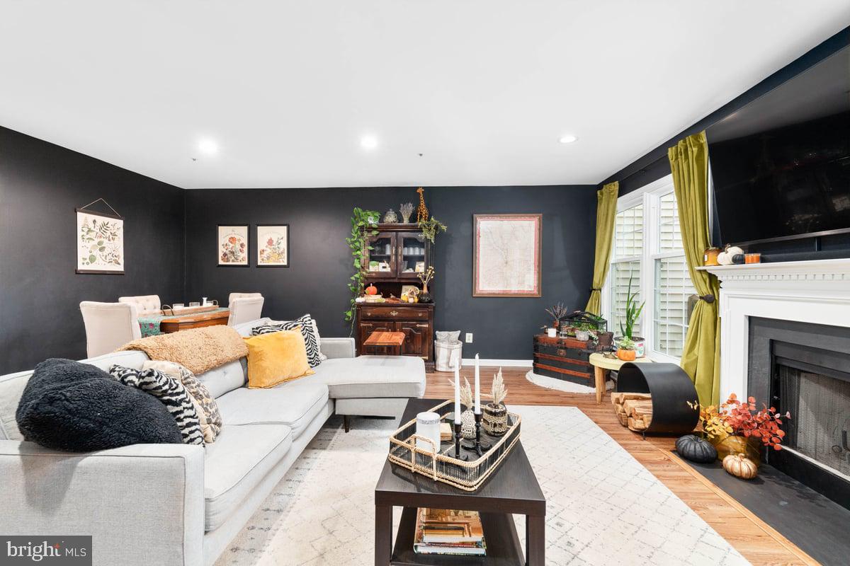 POWDER MILL - Residential