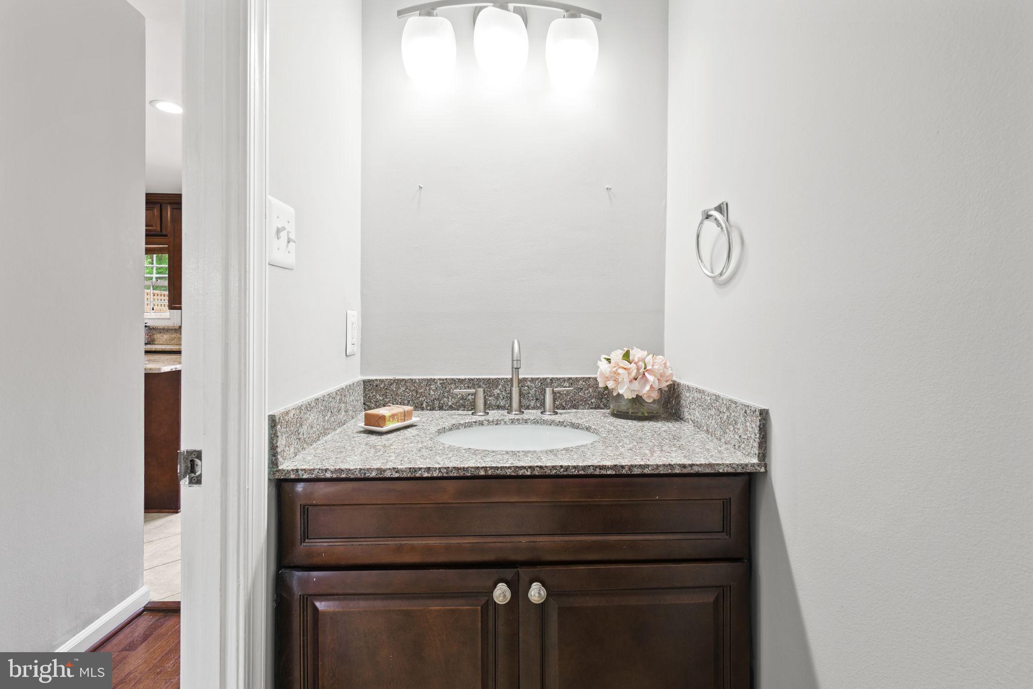 LAKE RIDGE - Residential