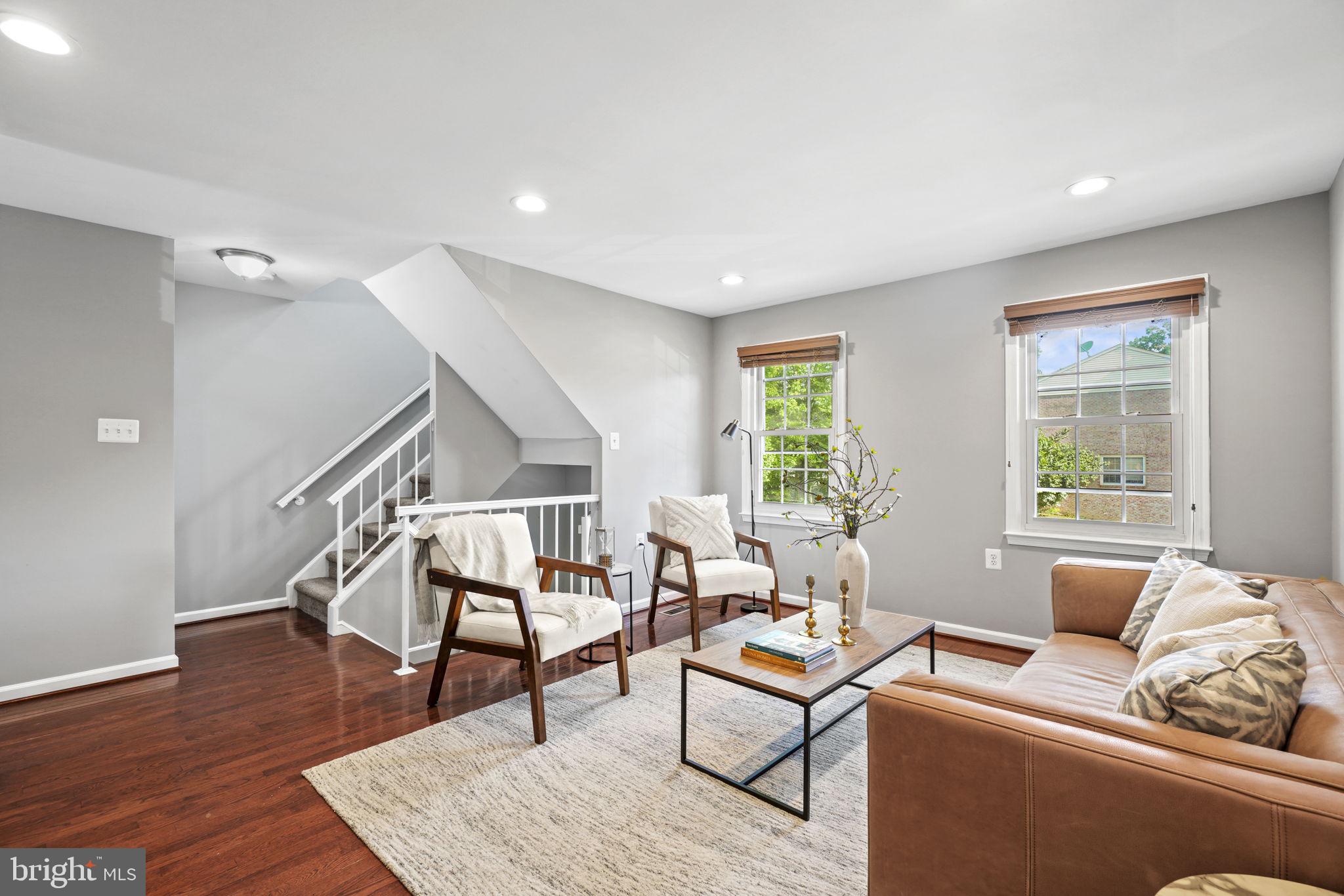 LAKE RIDGE - Residential