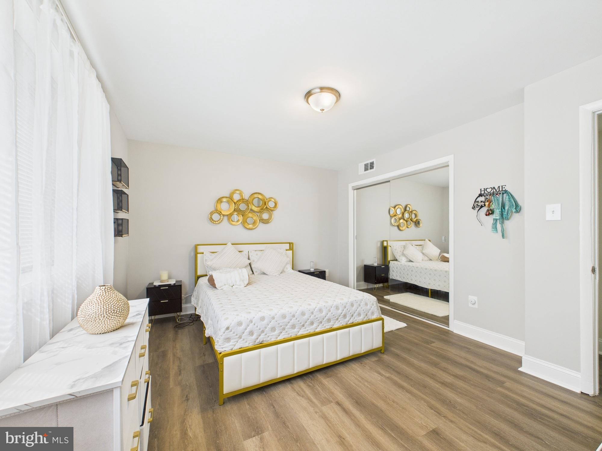 HUNTCREST CONDOMINIUM - Residential