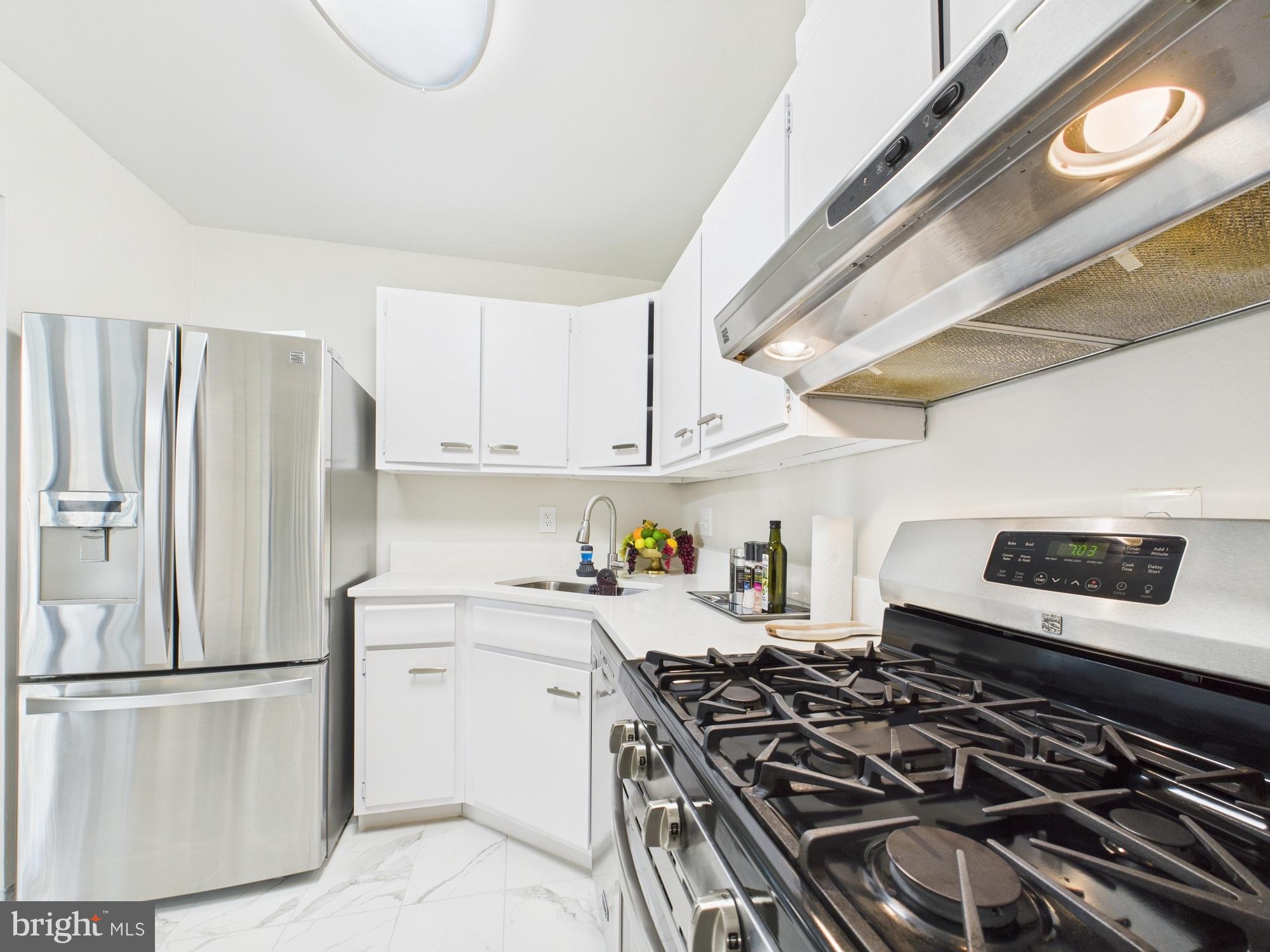 HUNTCREST CONDOMINIUM - Residential