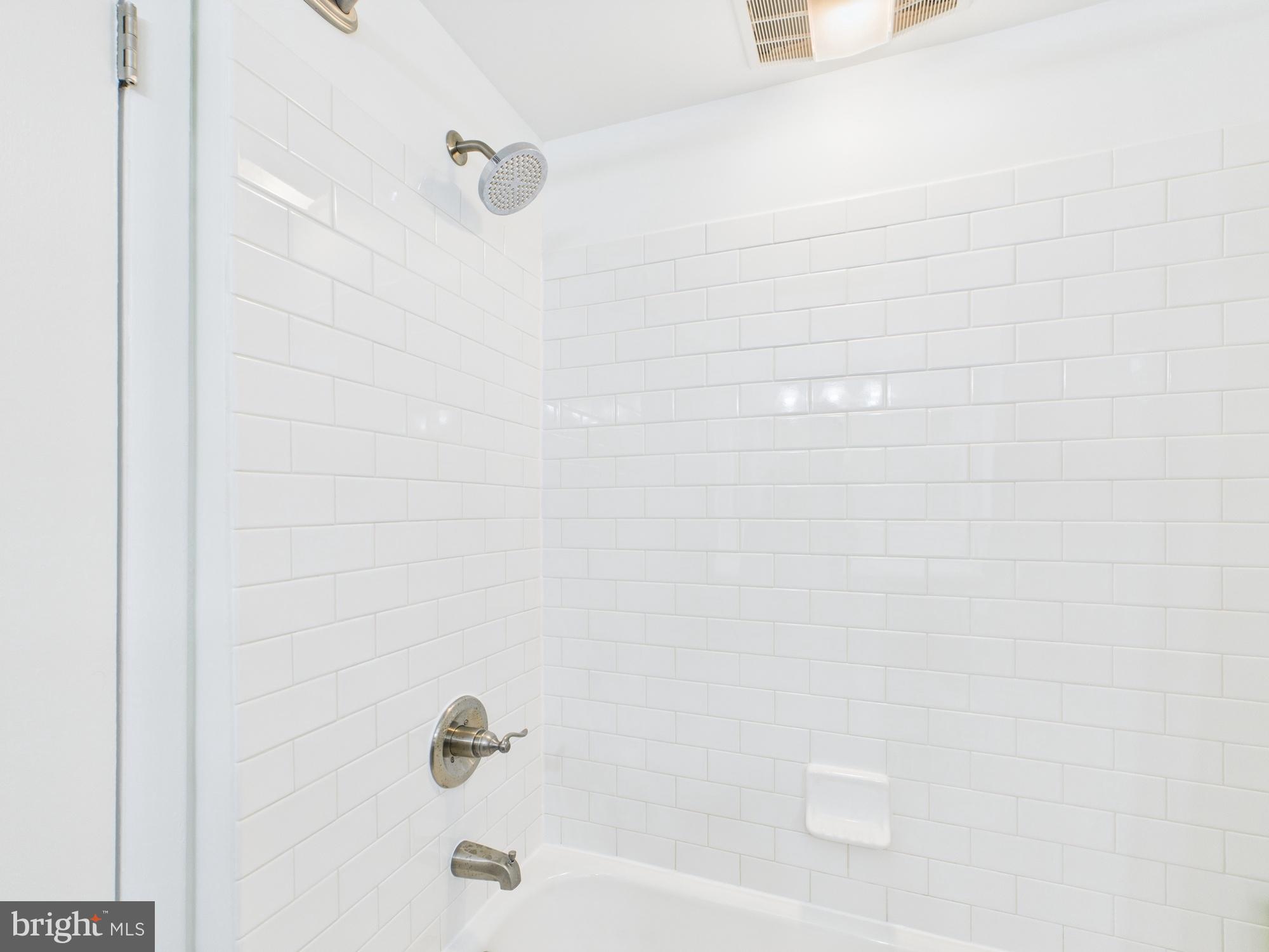 HUNTCREST CONDOMINIUM - Residential