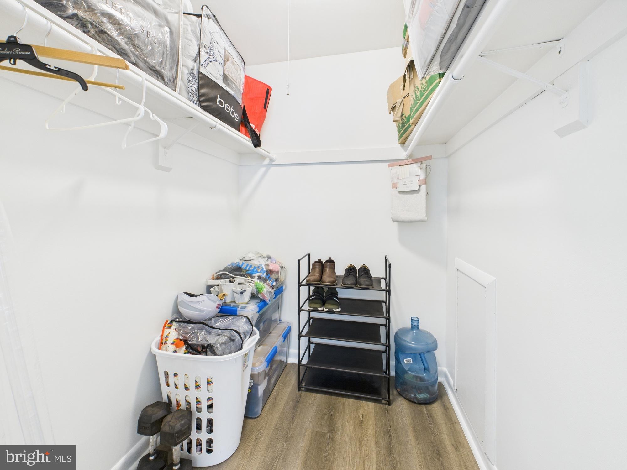 HUNTCREST CONDOMINIUM - Residential