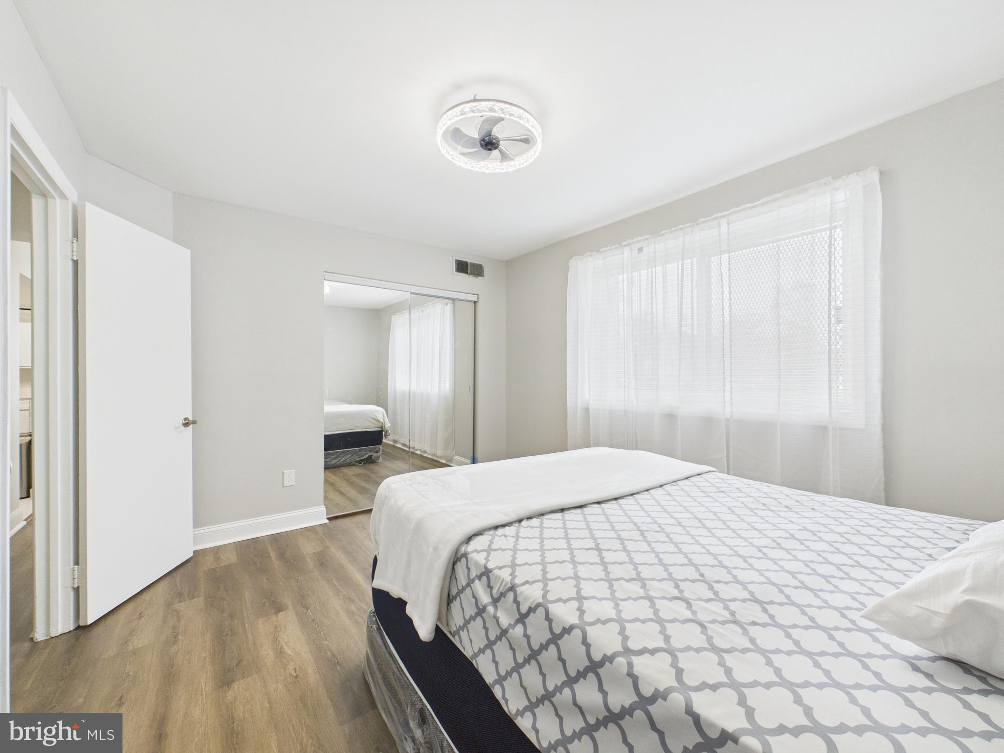 HUNTCREST CONDOMINIUM - Residential