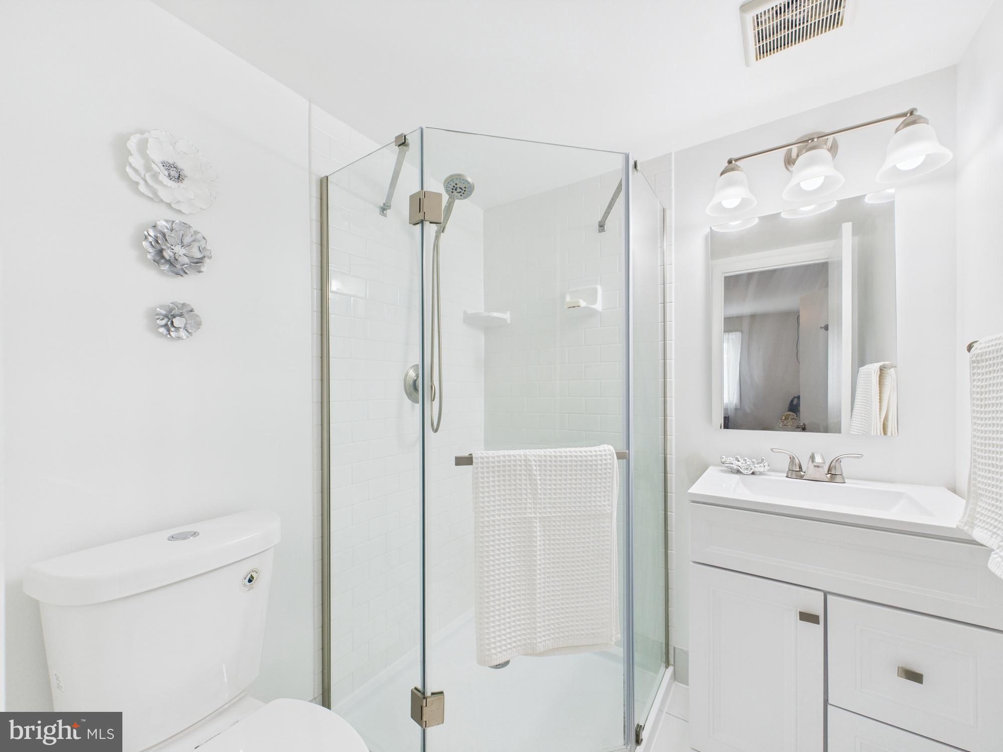 HUNTCREST CONDOMINIUM - Residential