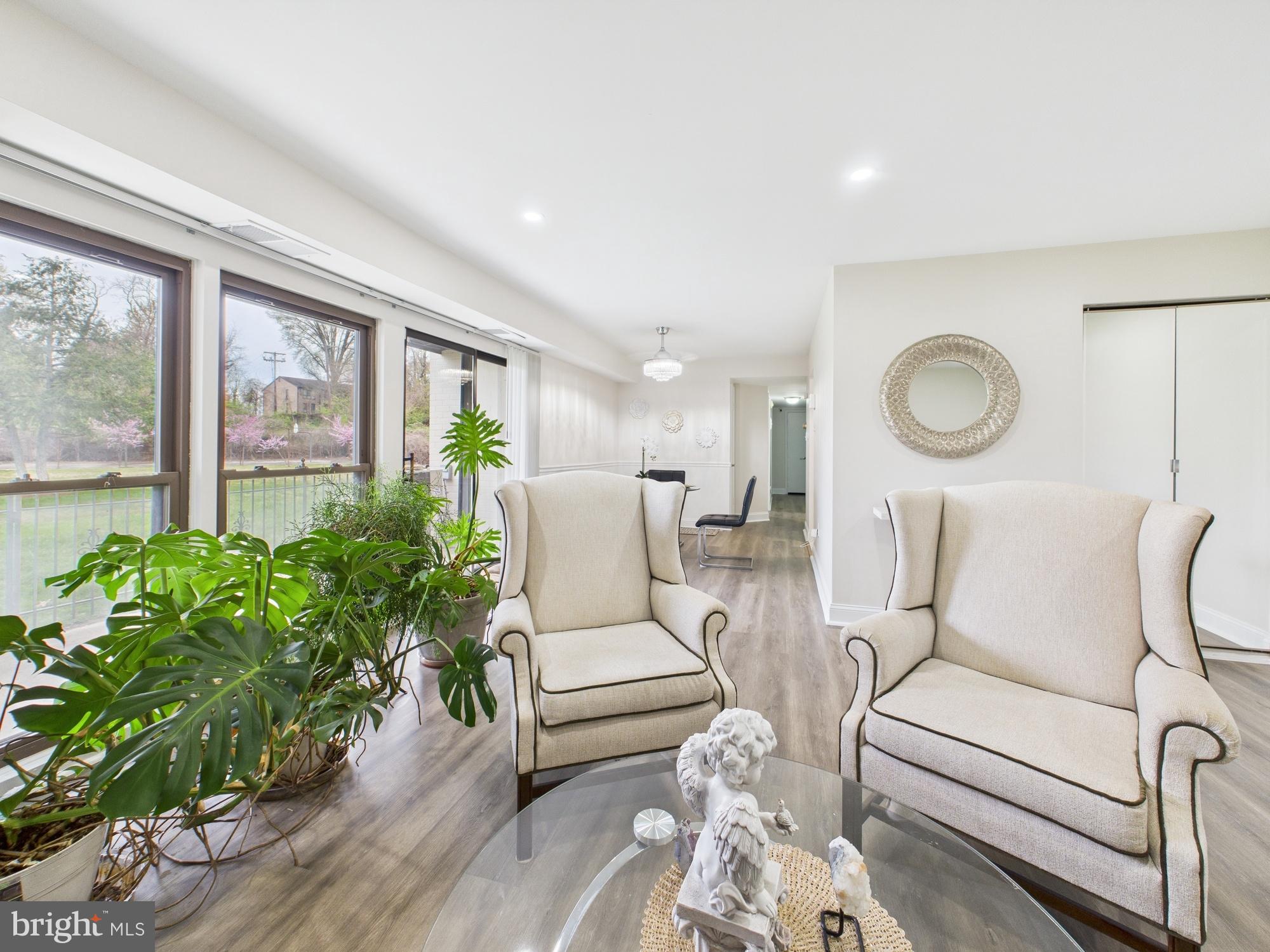 HUNTCREST CONDOMINIUM - Residential