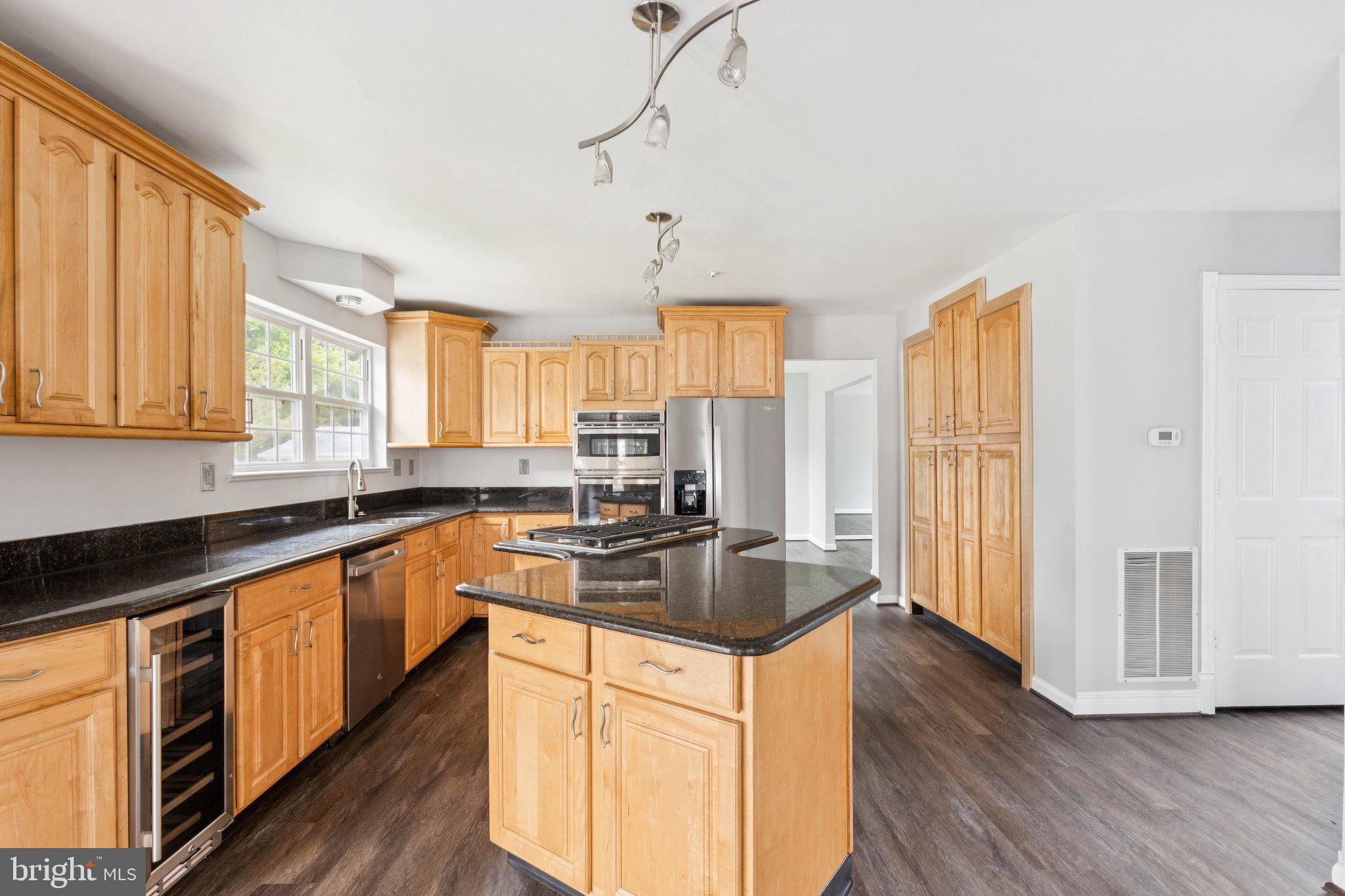 10707 HEATHERLEIGH DRIVE