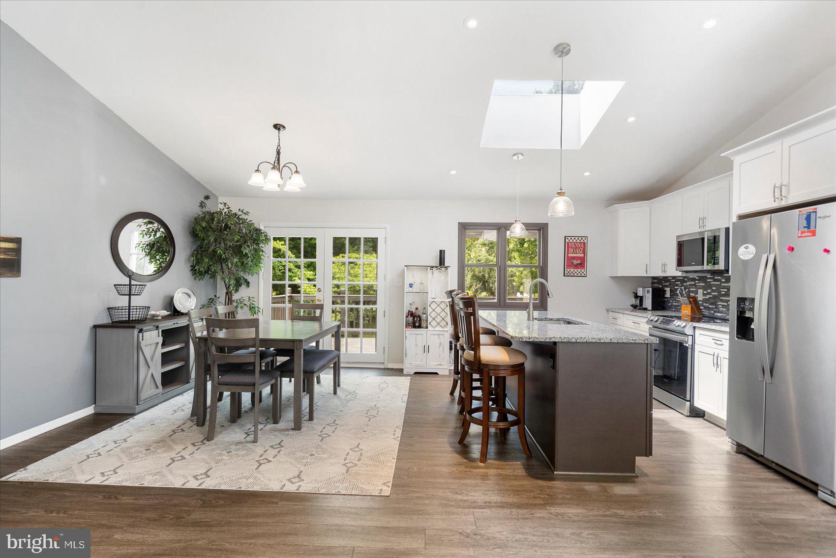 1215 LORENE DRIVE