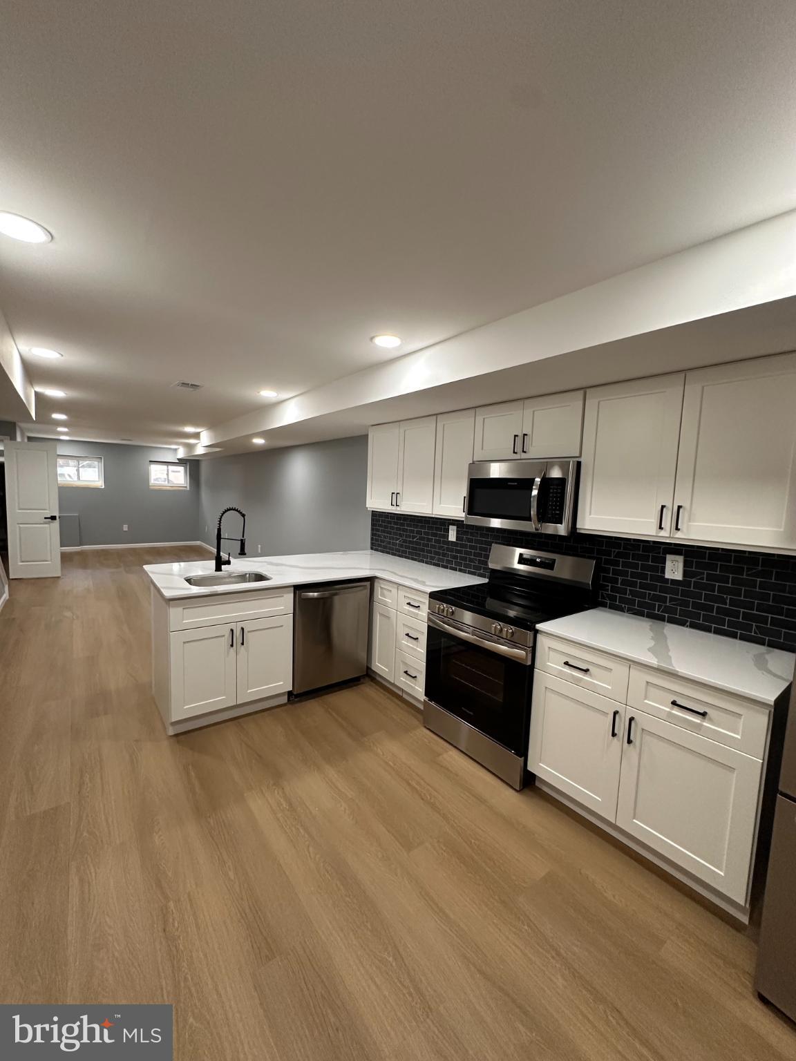 BOLTON HILL HISTORIC DISTRICT - Residential Lease