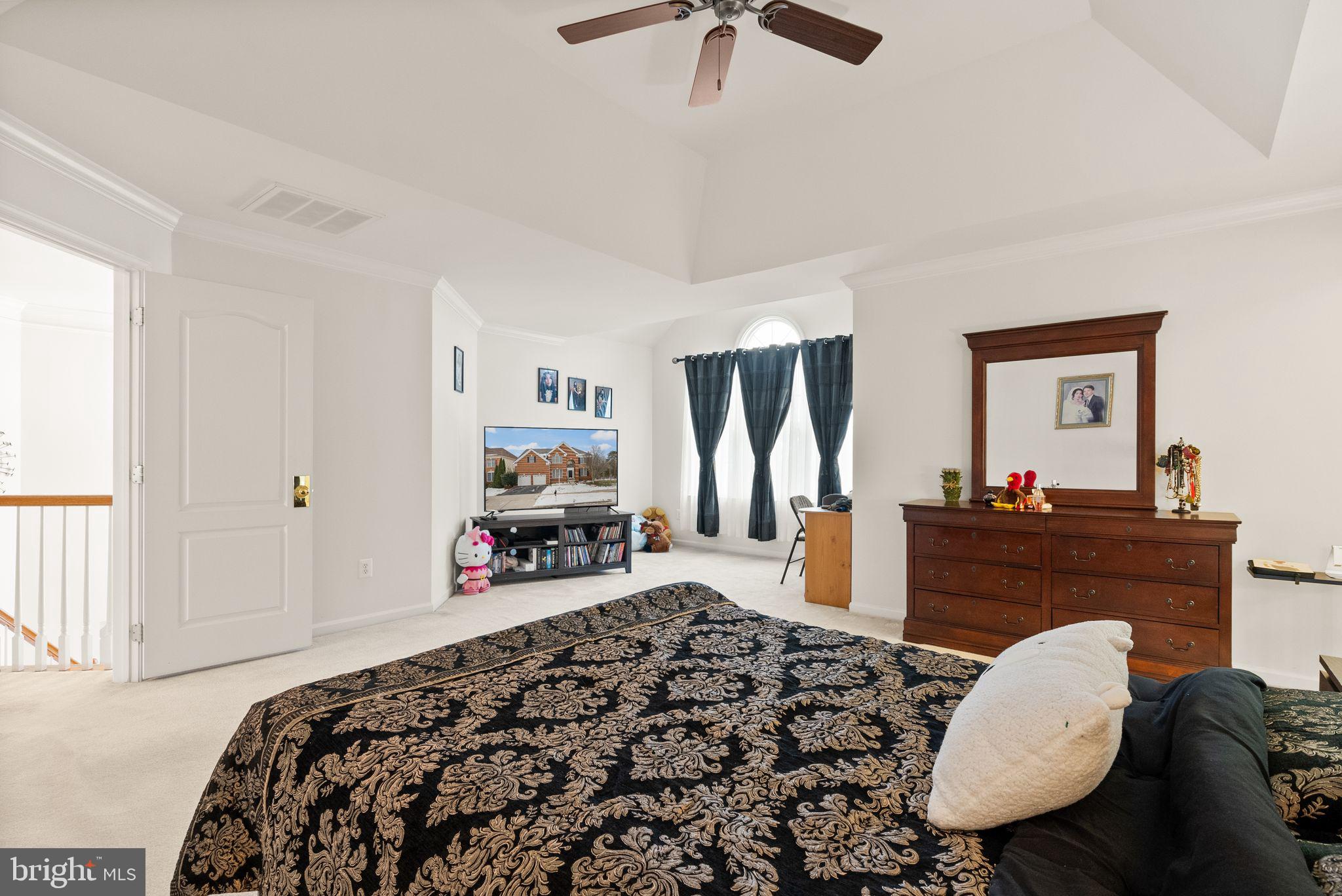 SOUTH RIDING - Residential