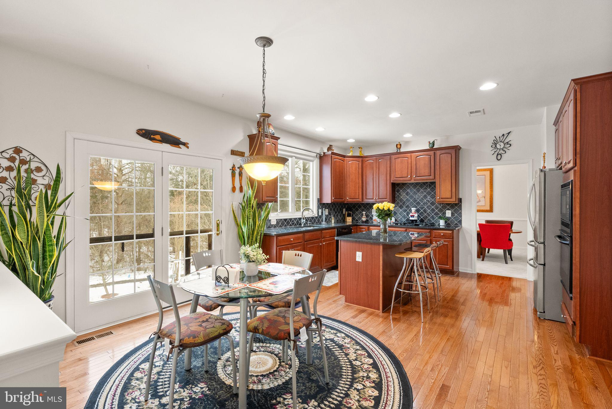 SOUTH RIDING - Residential