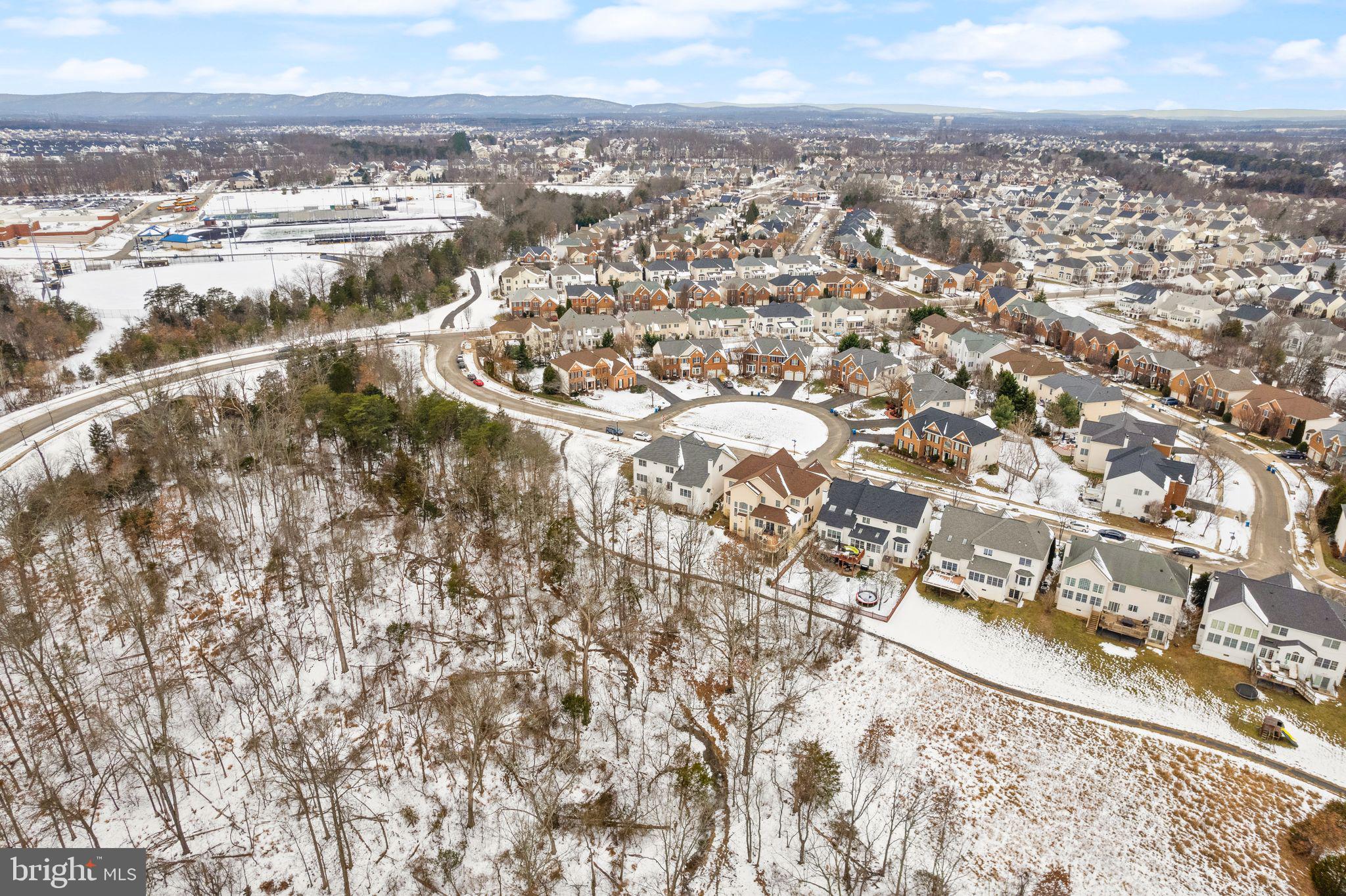 SOUTH RIDING - Residential