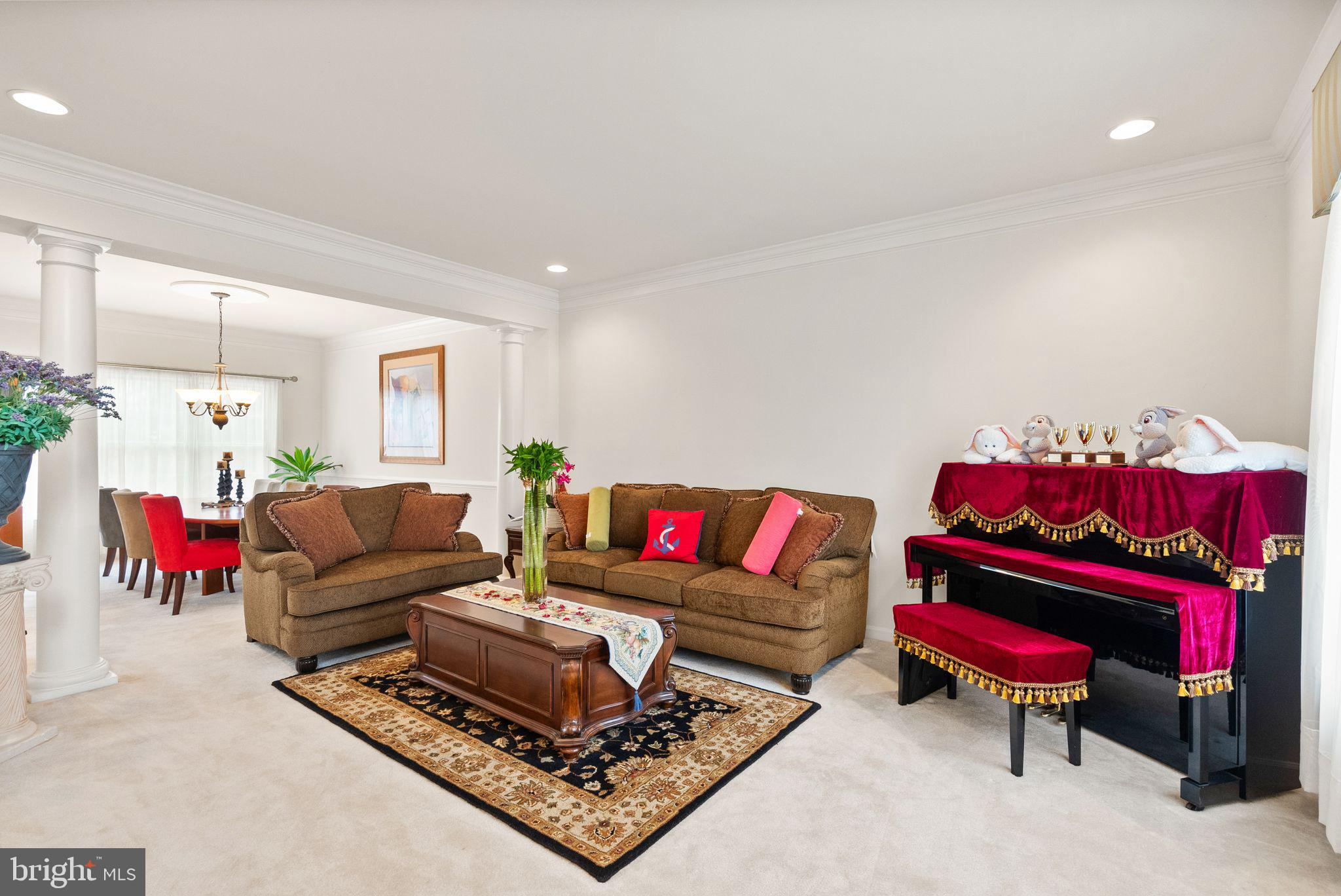 SOUTH RIDING - Residential