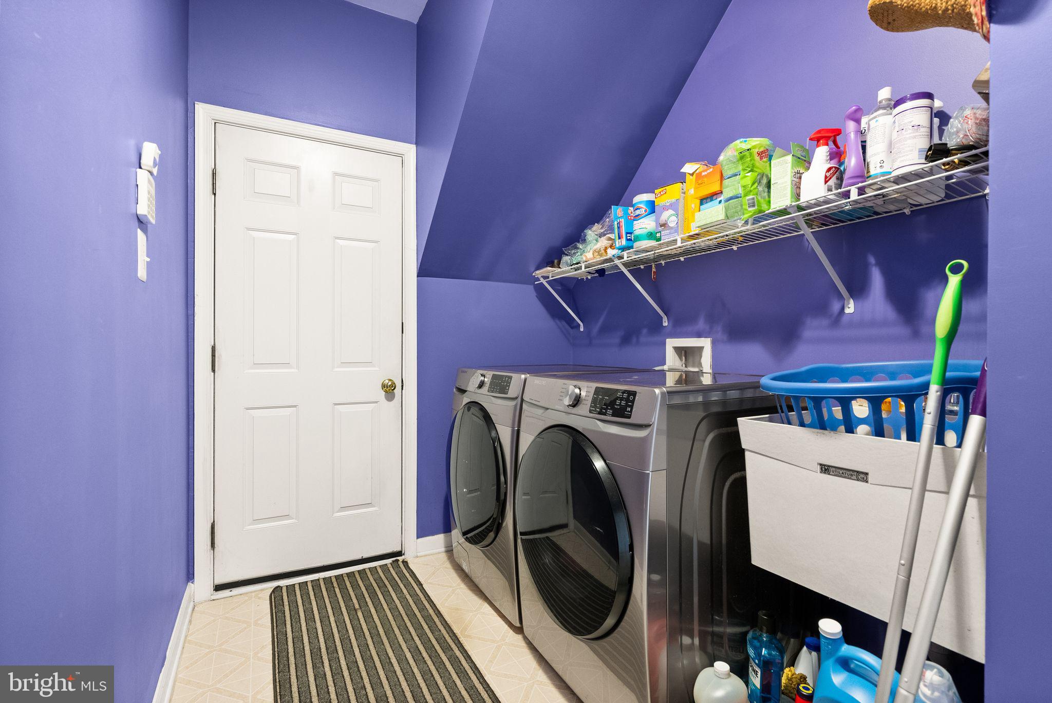 SOUTH RIDING - Residential