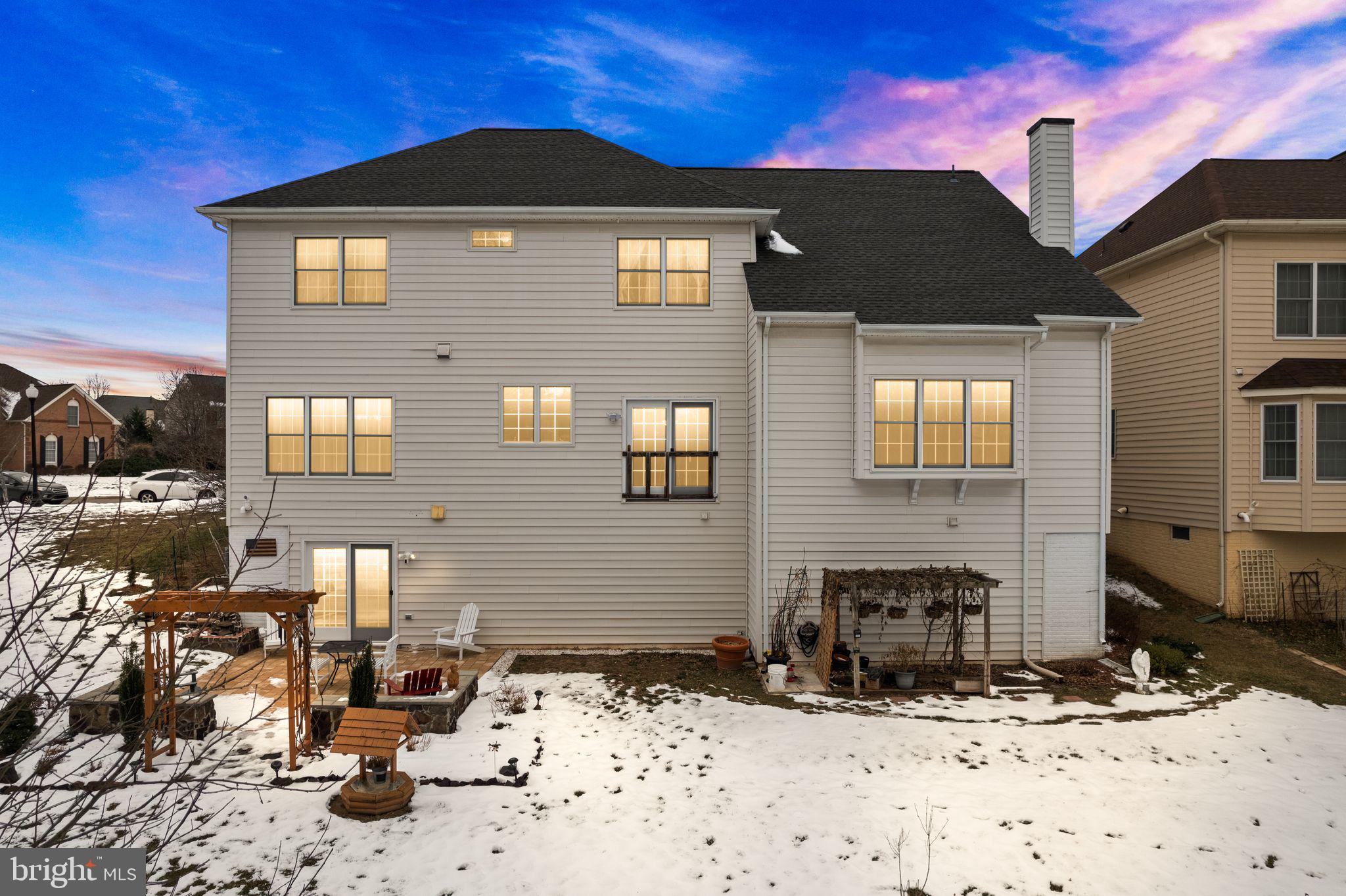 SOUTH RIDING - Residential