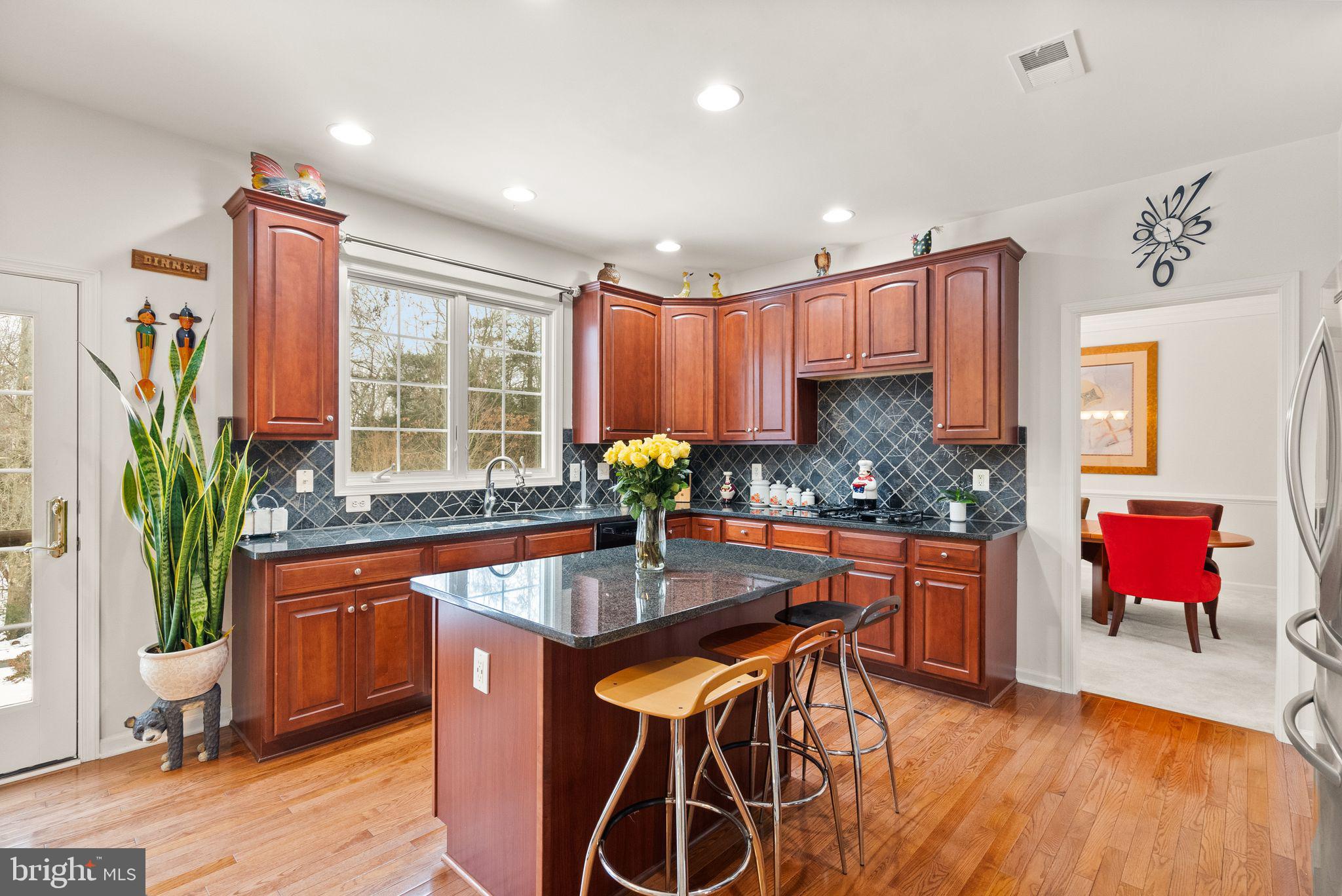 SOUTH RIDING - Residential