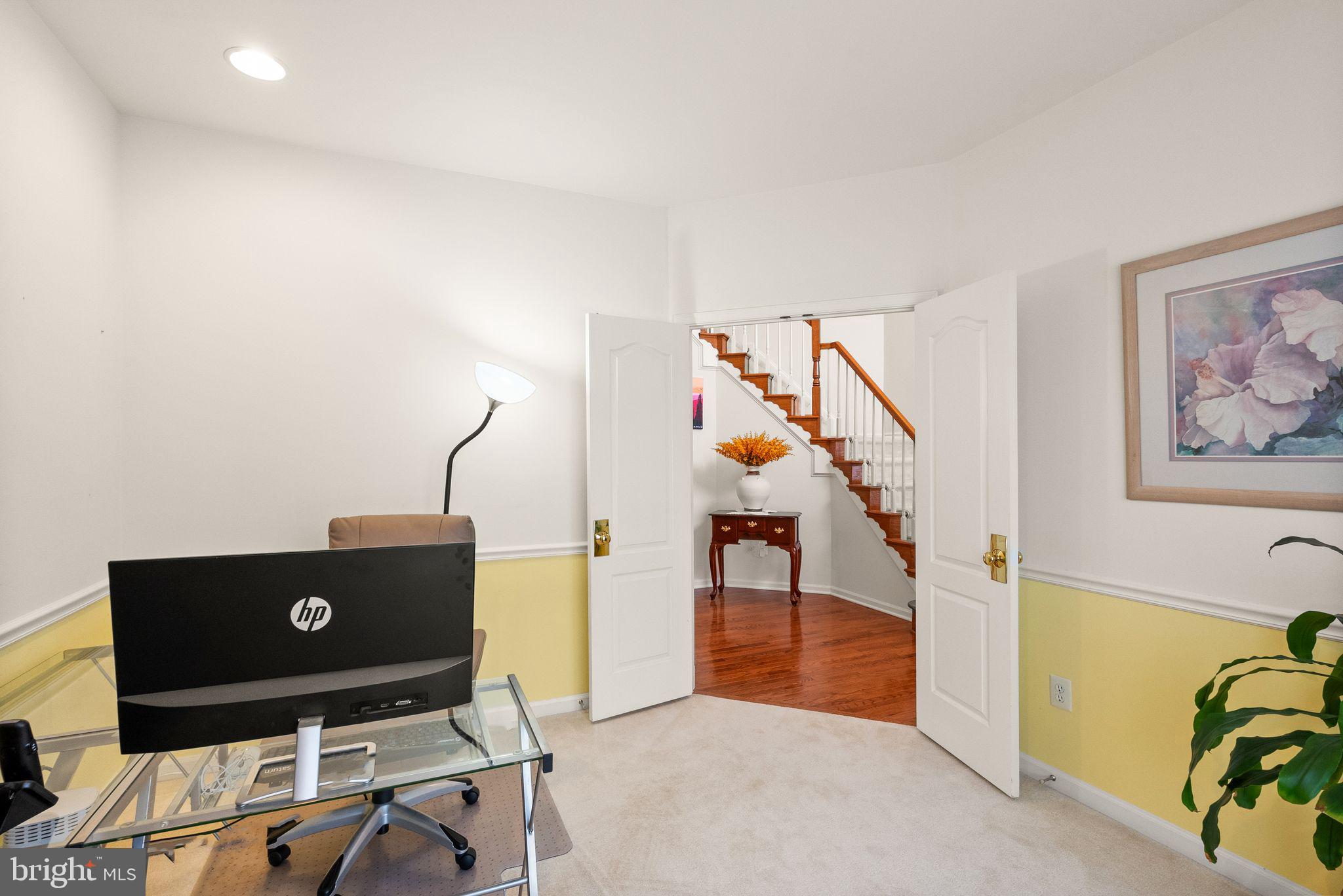 SOUTH RIDING - Residential