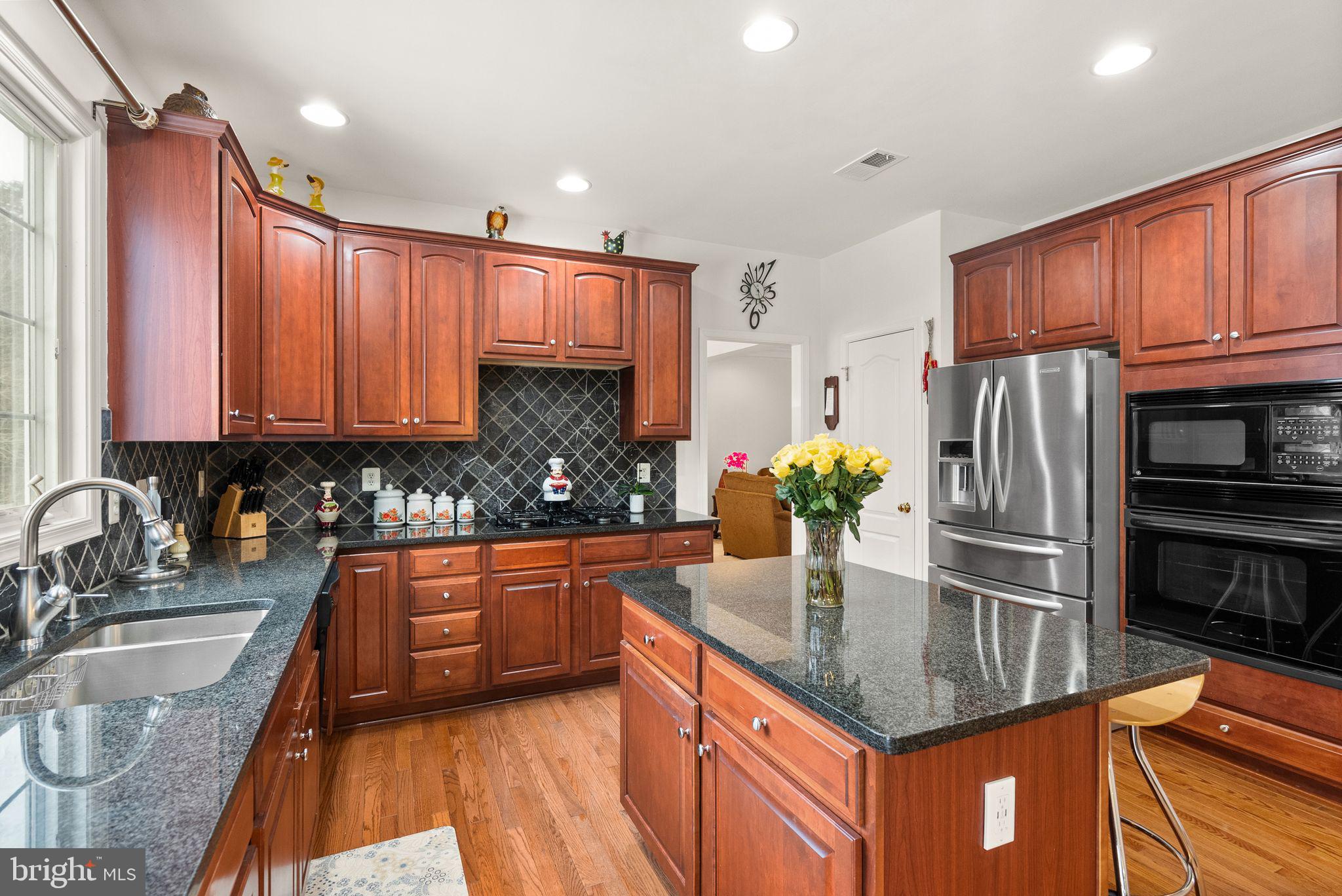 SOUTH RIDING - Residential