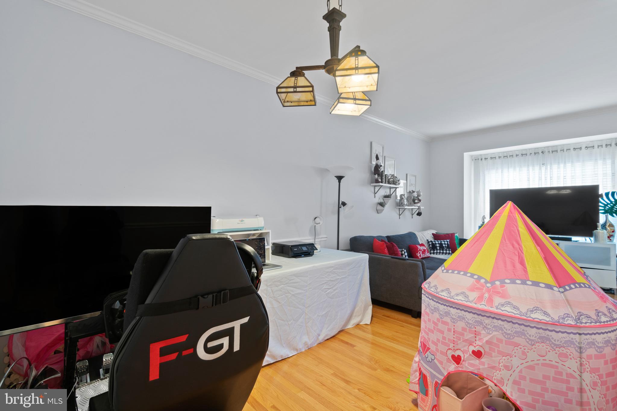 SHEFFIELD MANOR - Residential