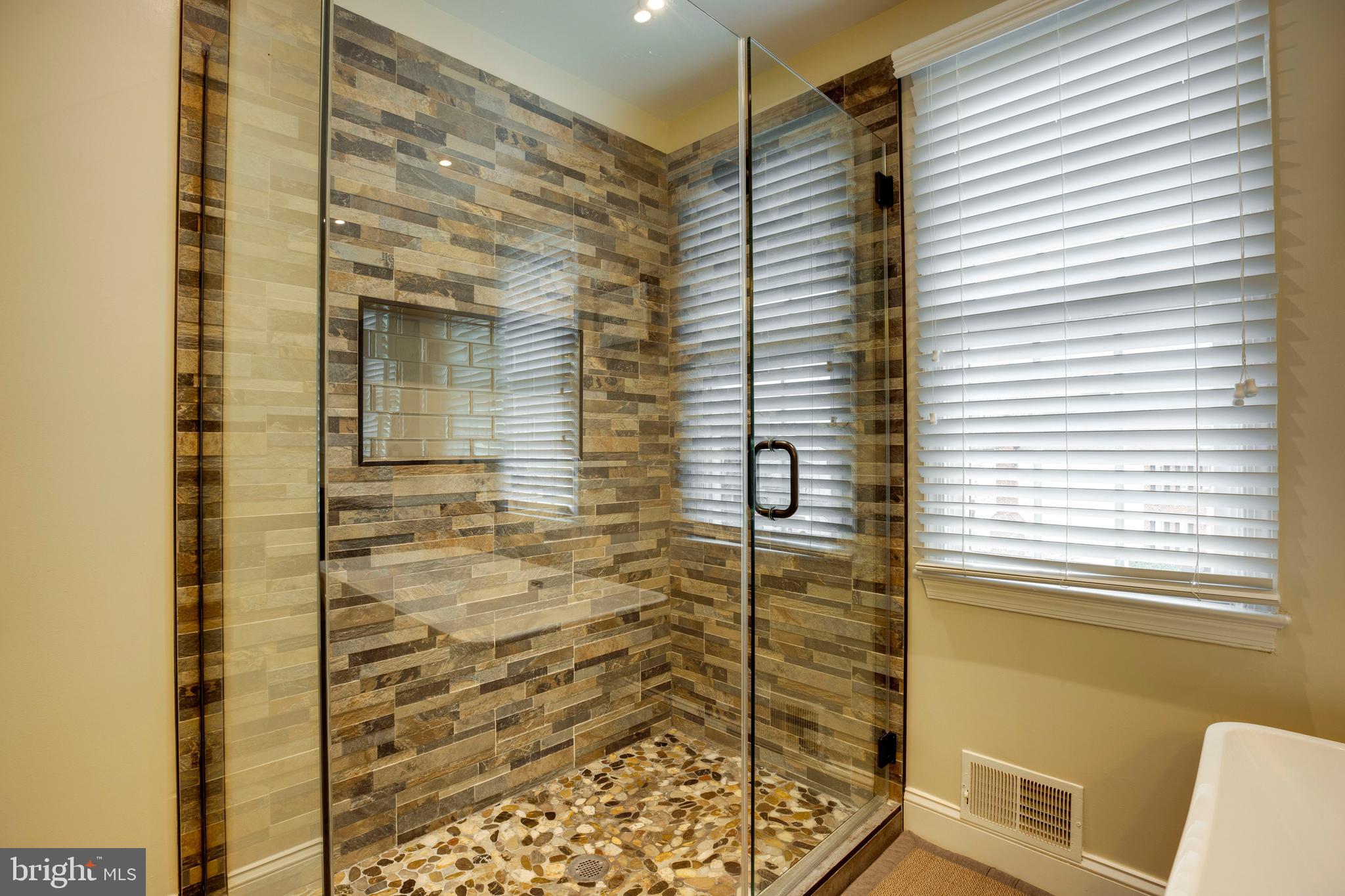 CONFEDERATE RIDGE - Residential