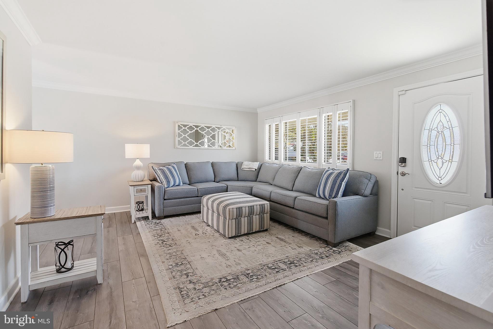 1195 FISCHER BOULEVARD