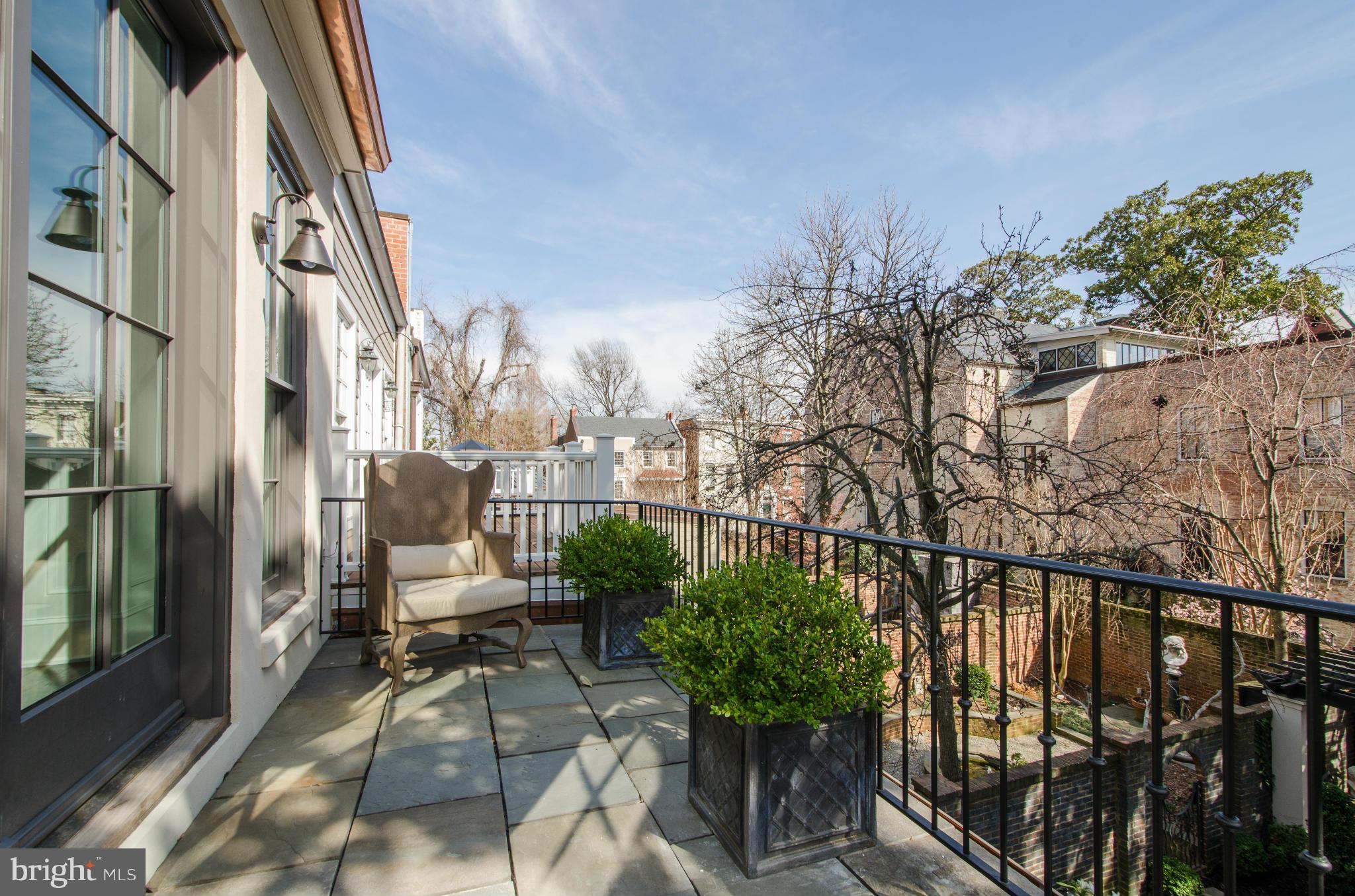 GEORGETOWN - Residential