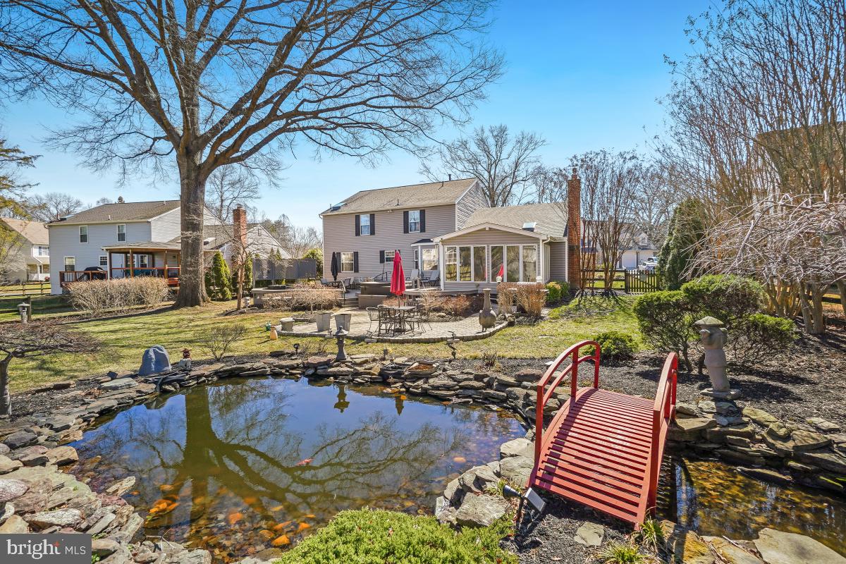 DERWOOD STATION - Residential