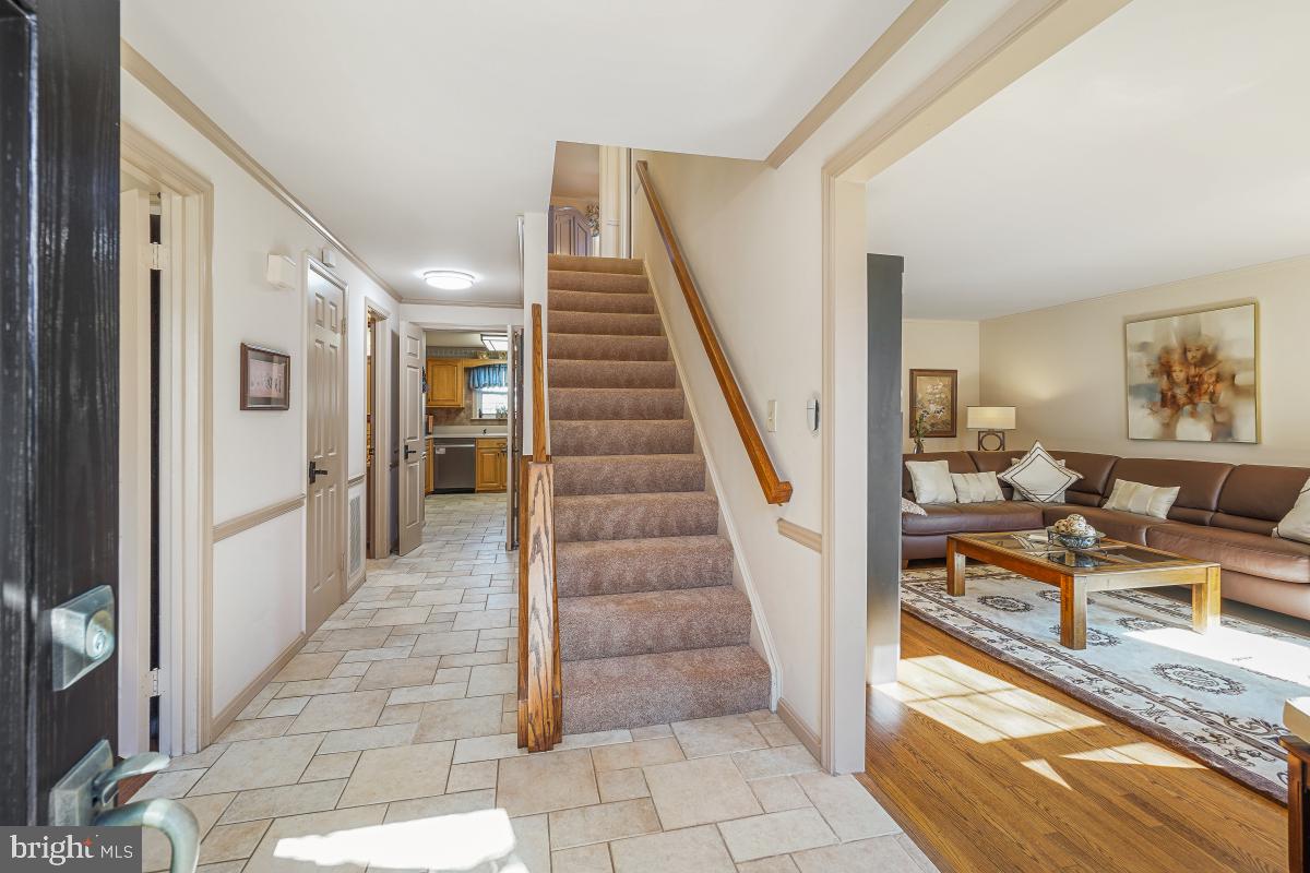 DERWOOD STATION - Residential