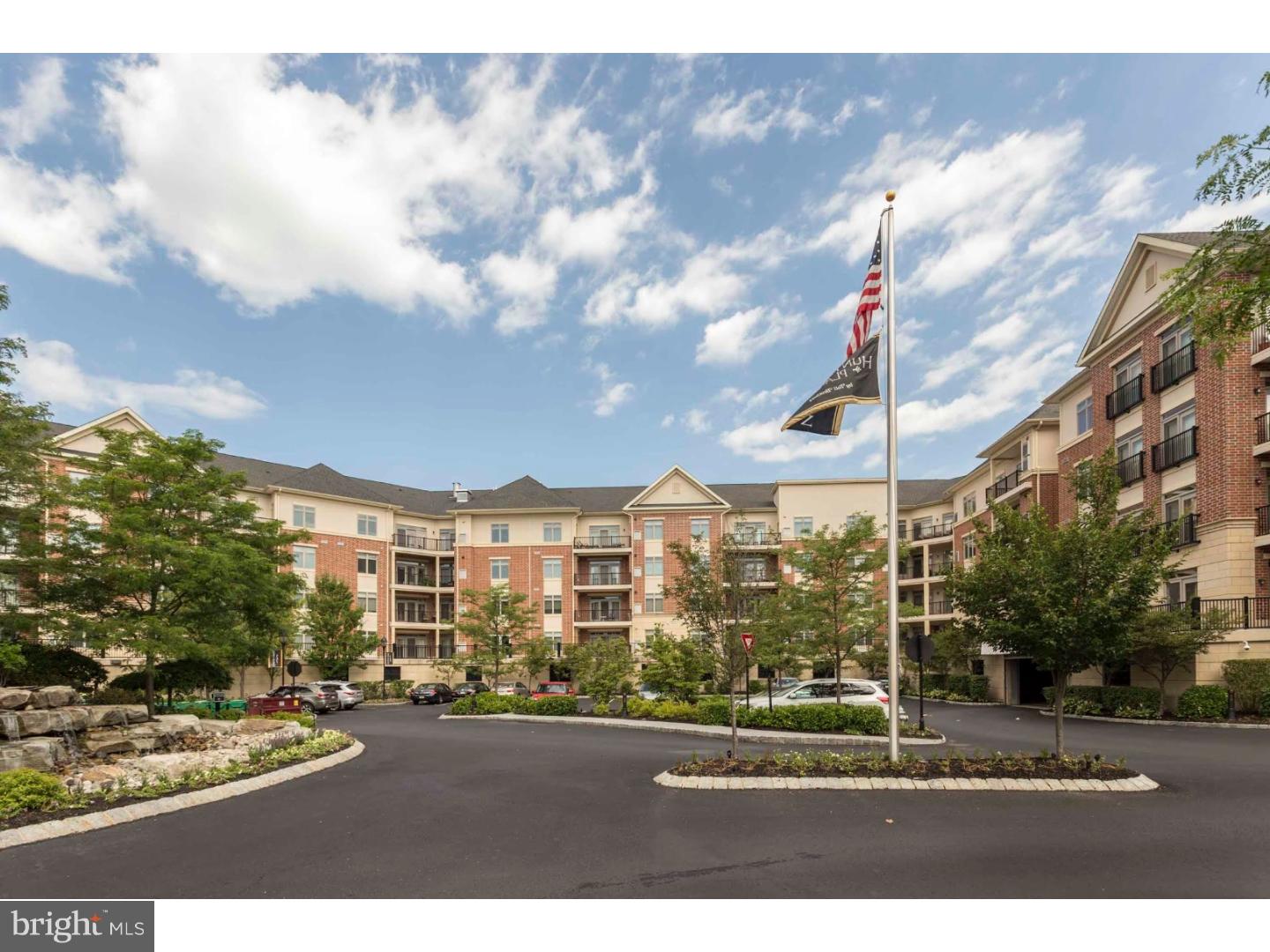 HUNTINGDON PLACE - Residential