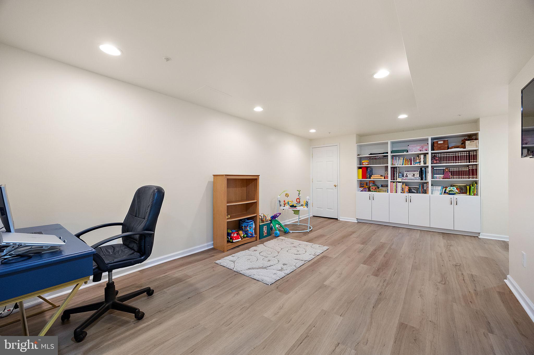 EXTON STATION - Residential