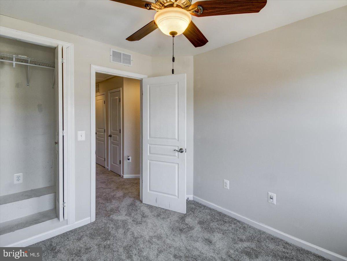 HERITAGE CROSSING - Residential Lease