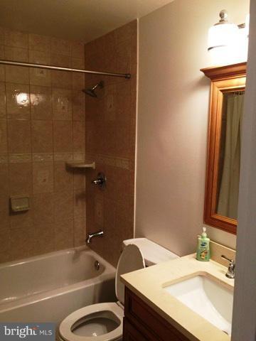 SOUTHERN OAKS - Residential Lease