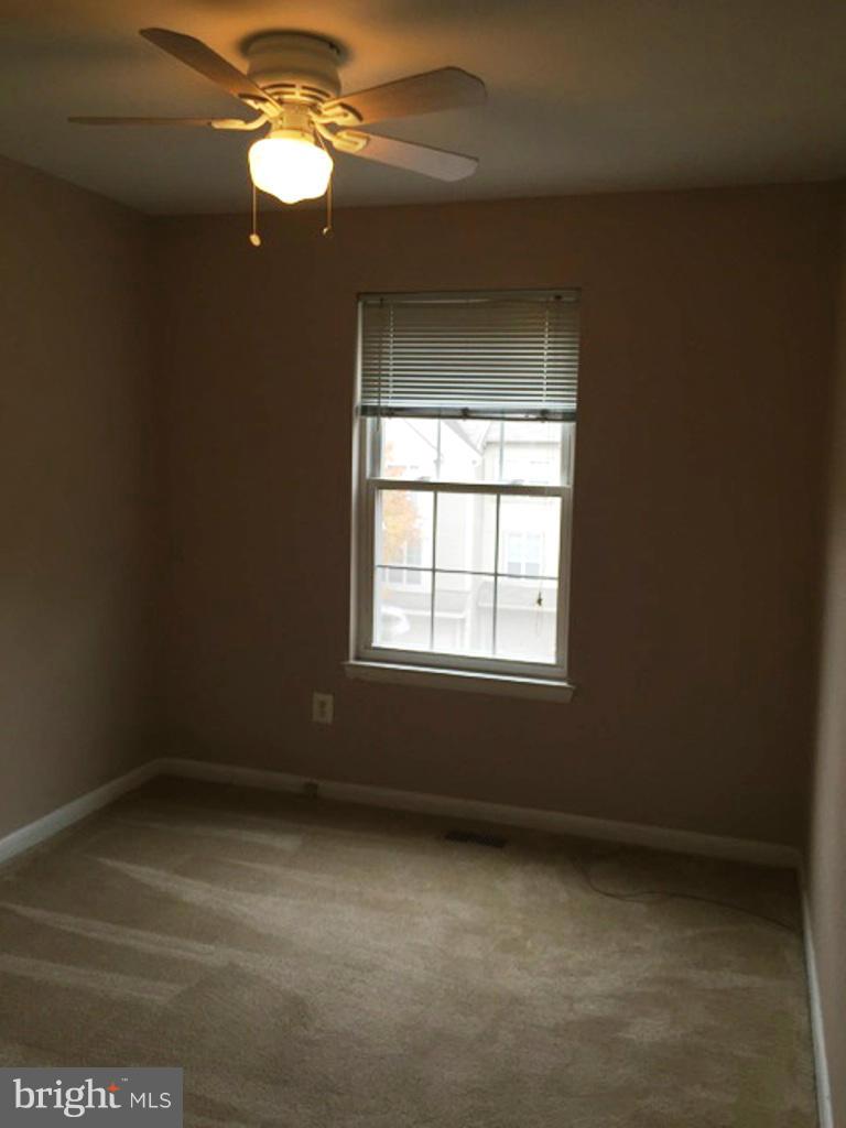 SOUTHERN OAKS - Residential Lease