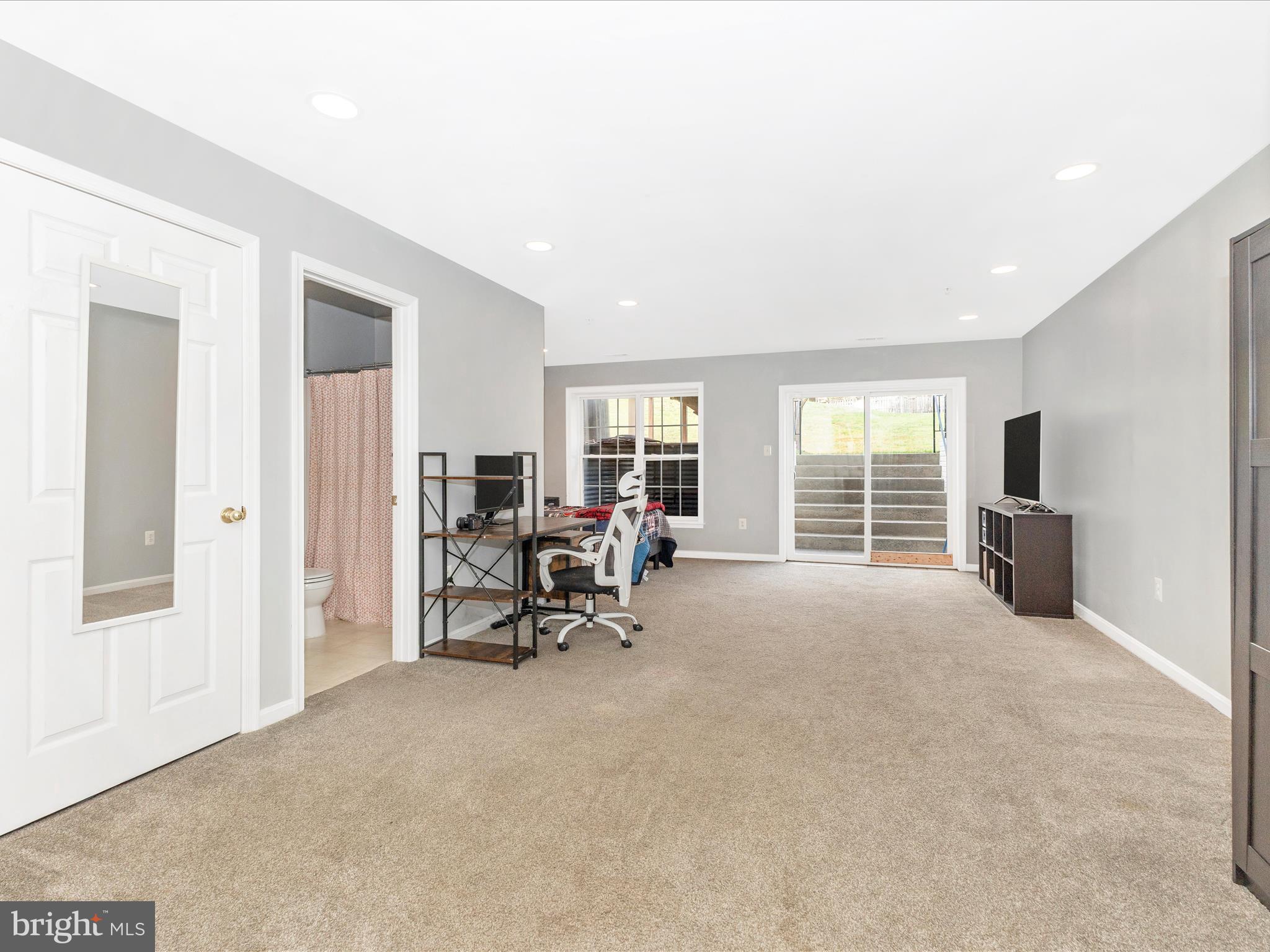 WHITTIER - Residential