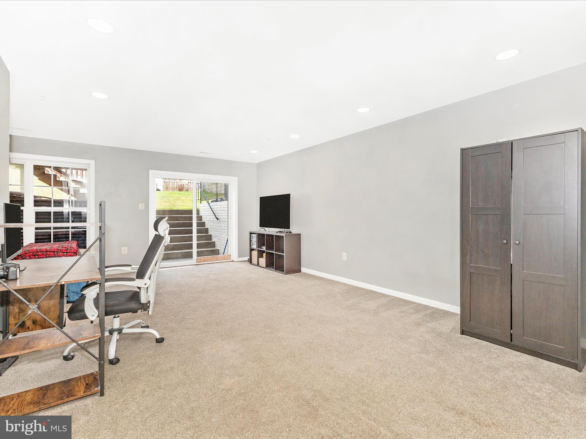 WHITTIER - Residential