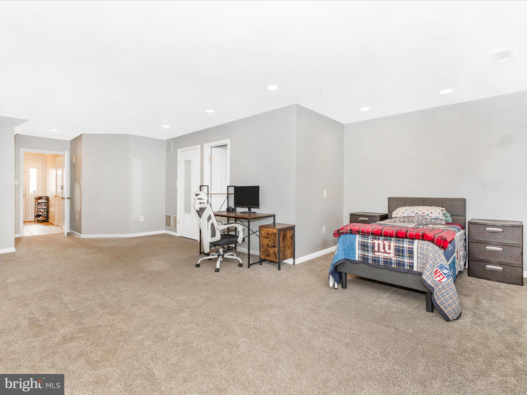 WHITTIER - Residential