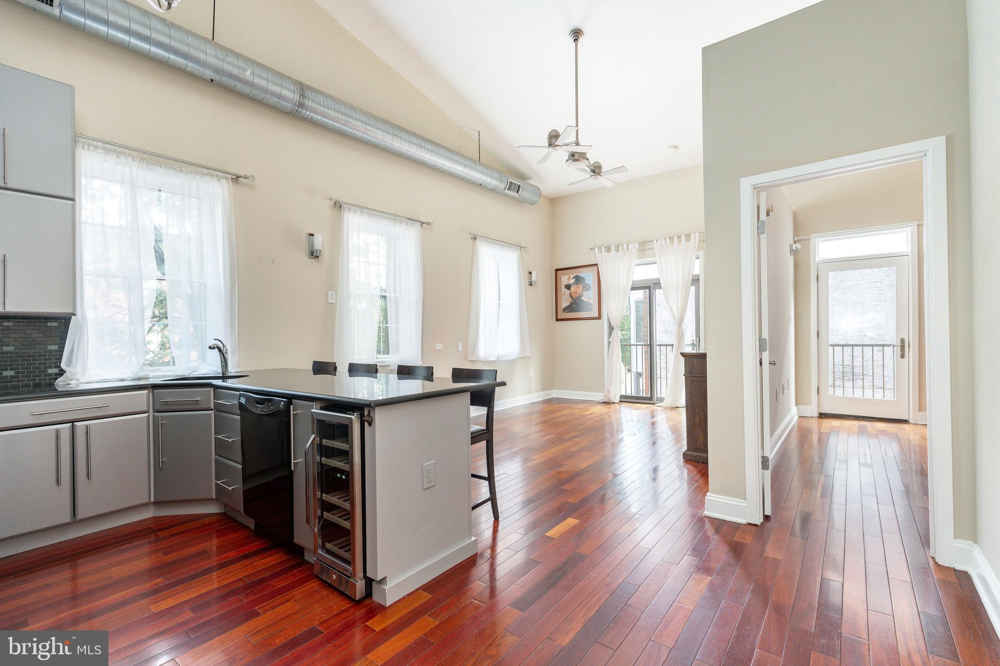 1309-11 N LAWRENCE STREET 10