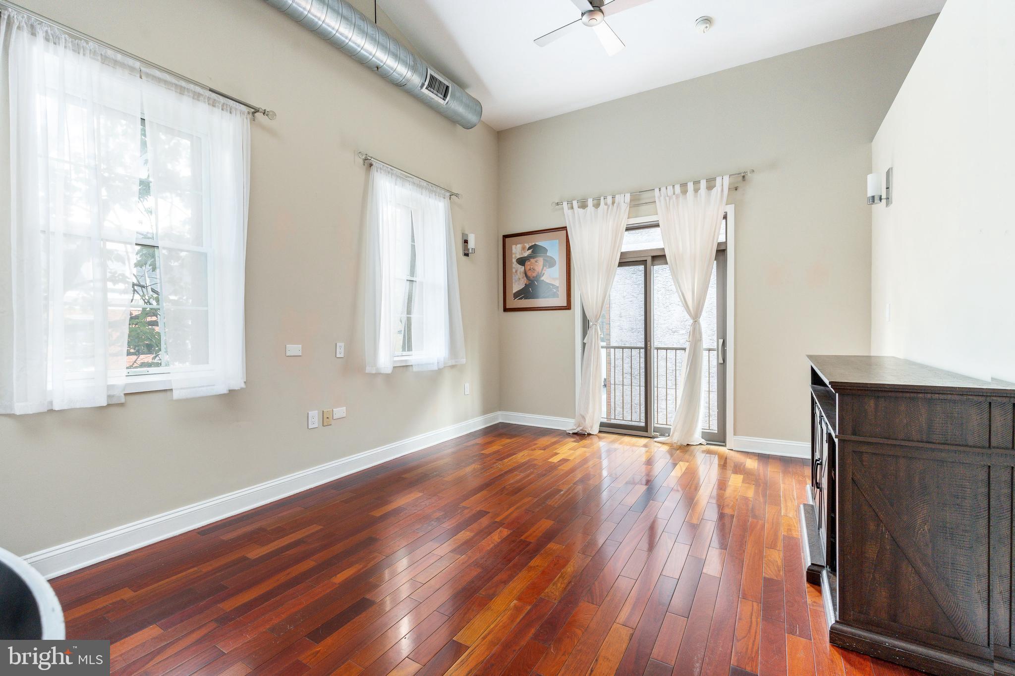 1309-11 N LAWRENCE STREET 10