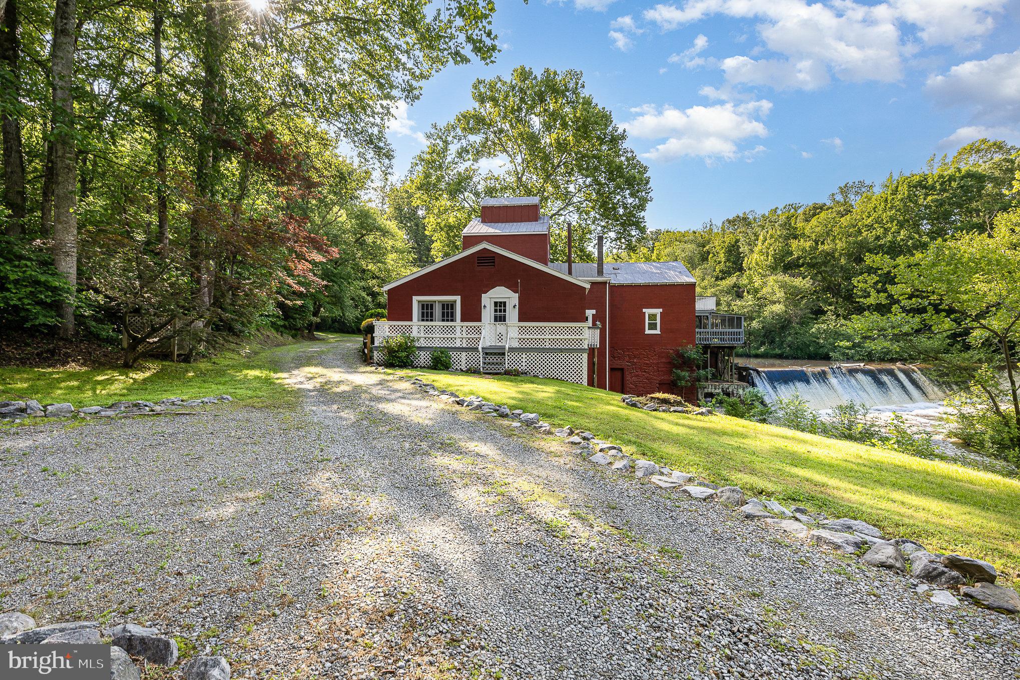 6908 S ROXBURY MILL ROAD