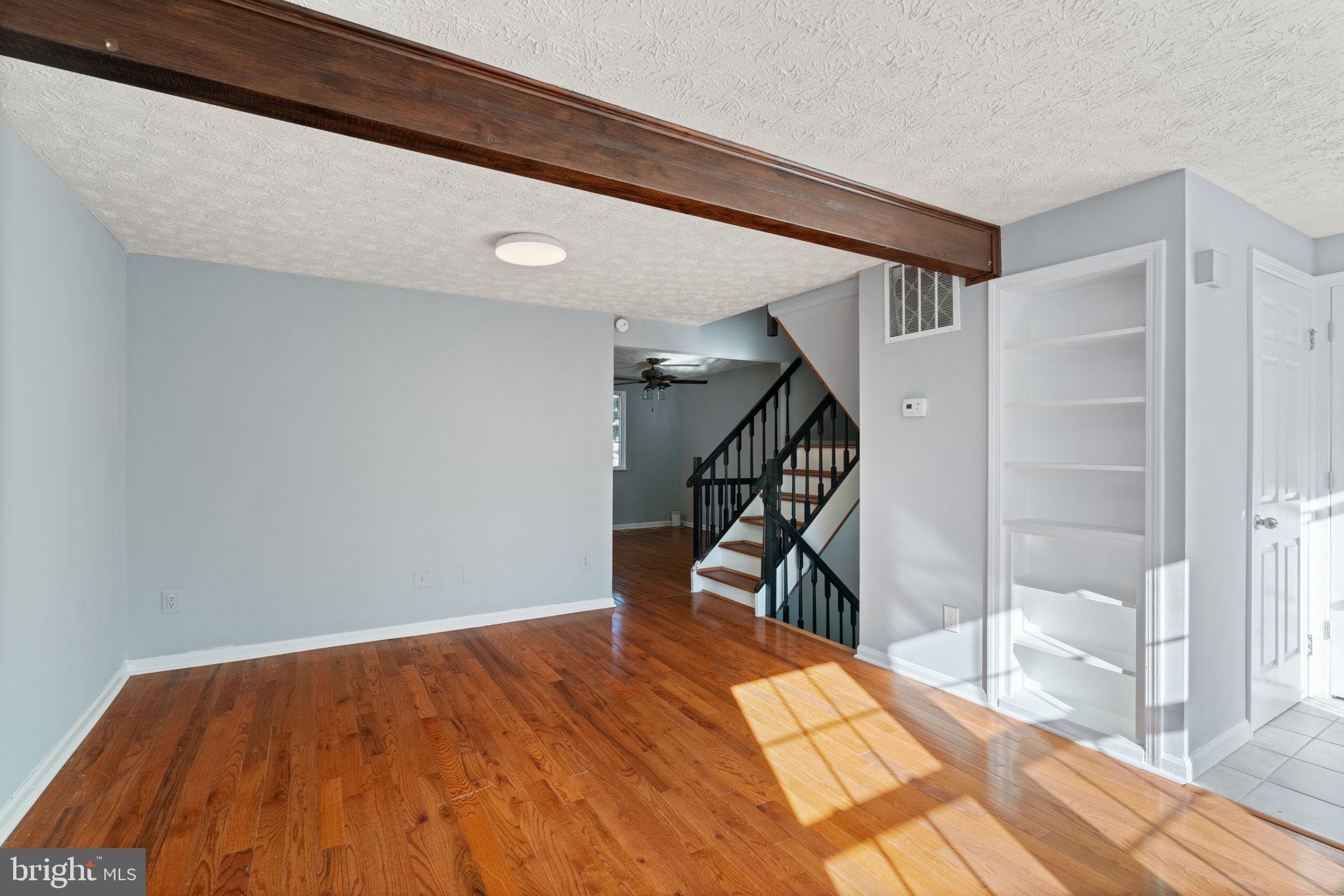 5936 SPRUCE RUN COURT