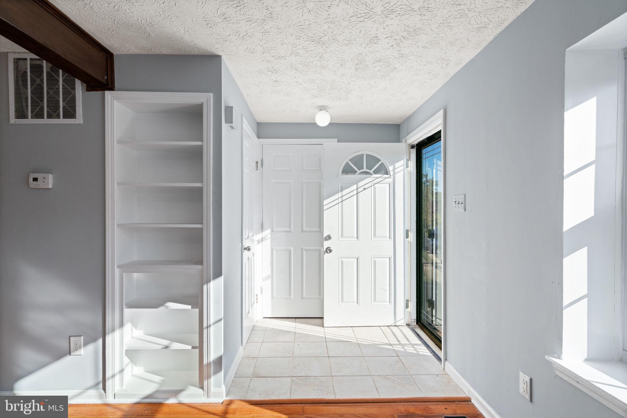 5936 SPRUCE RUN COURT
