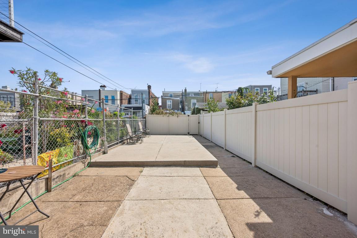 PORT RICHMOND - Residential