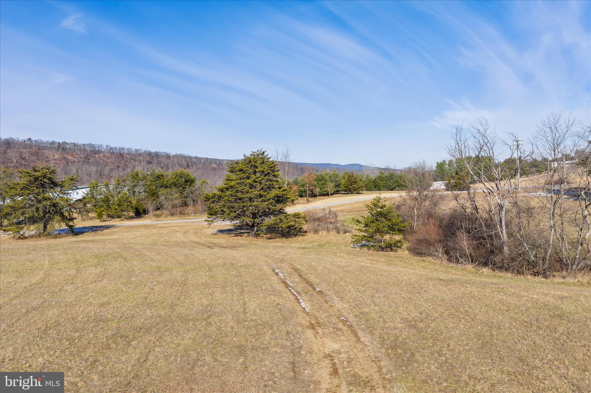 522 BUSINESS PARK - Commercial Sale