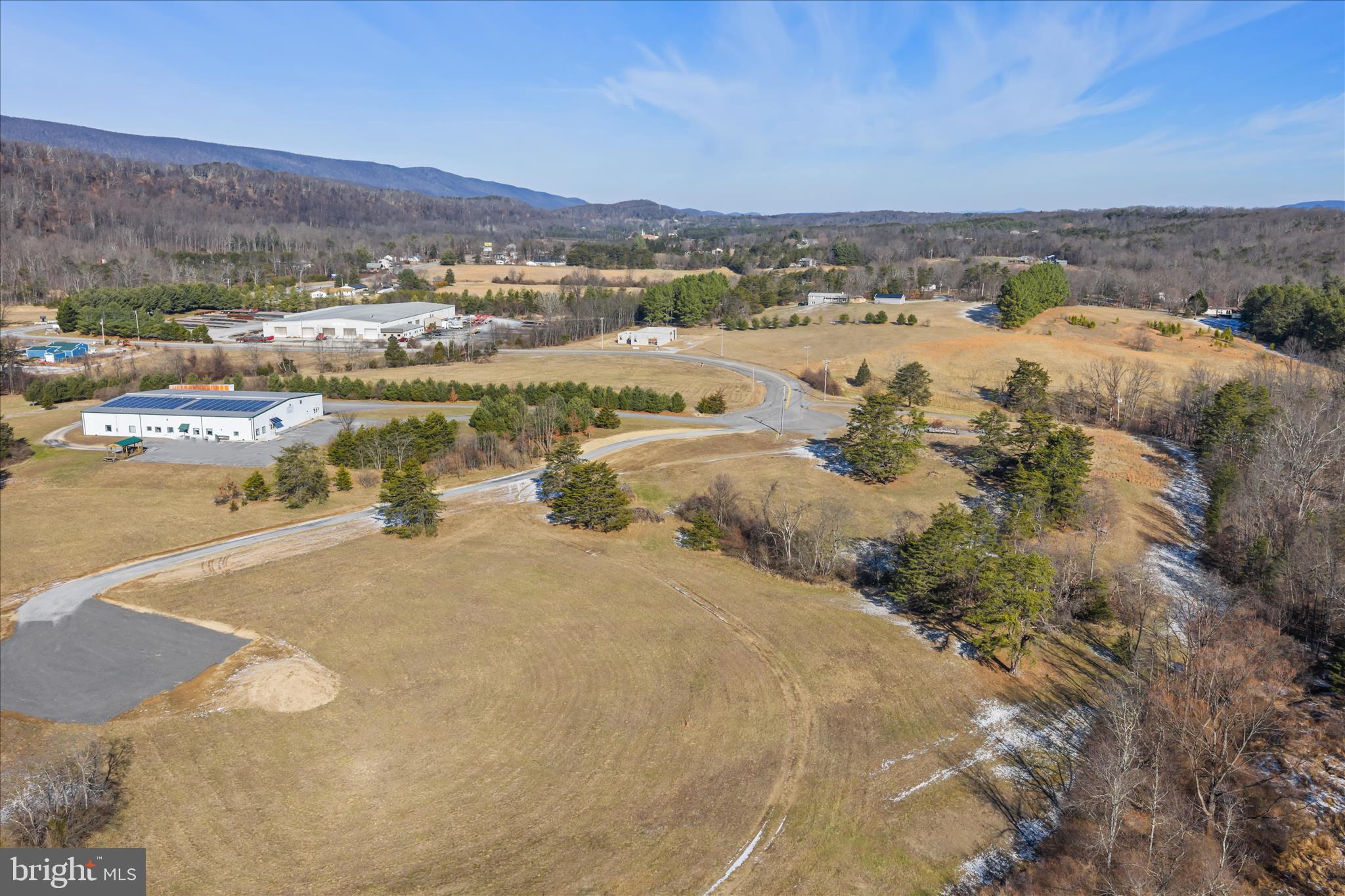 522 BUSINESS PARK - Commercial Sale