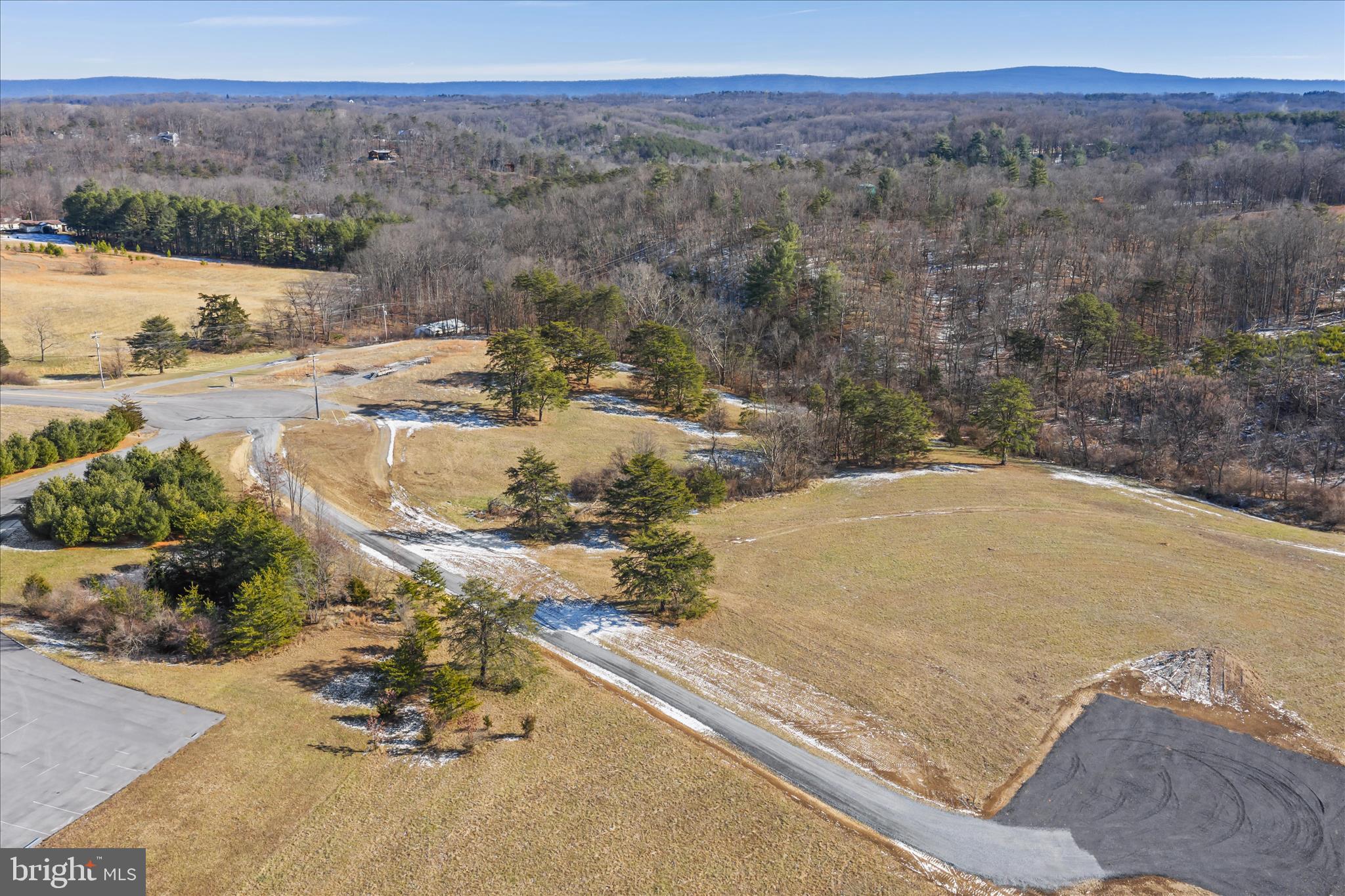 522 BUSINESS PARK - Commercial Sale