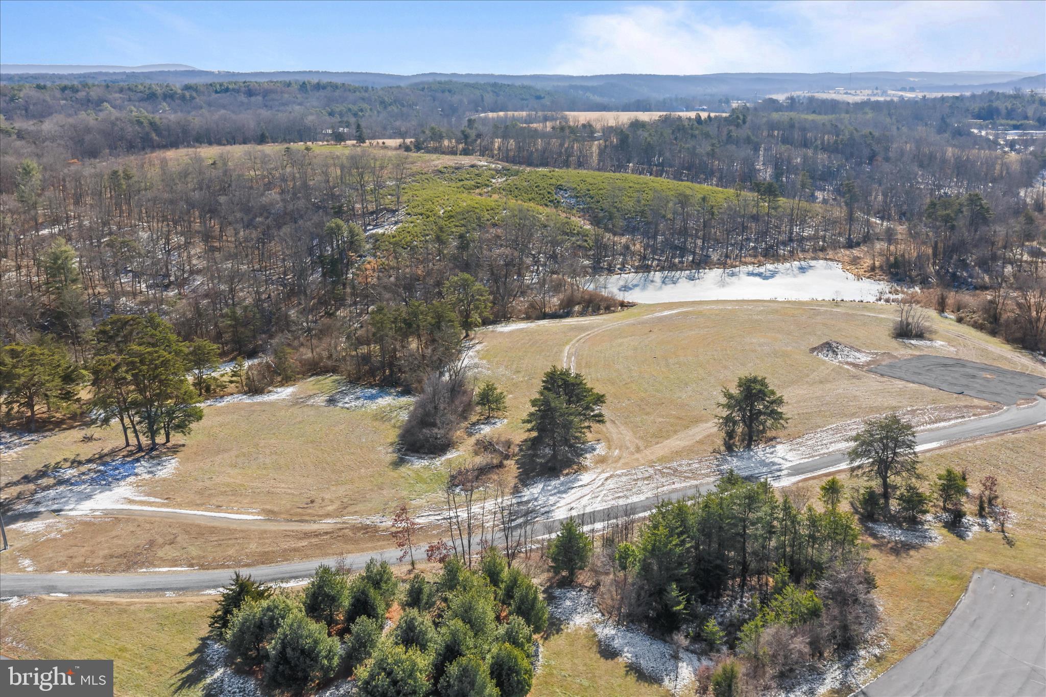 522 BUSINESS PARK - Commercial Sale